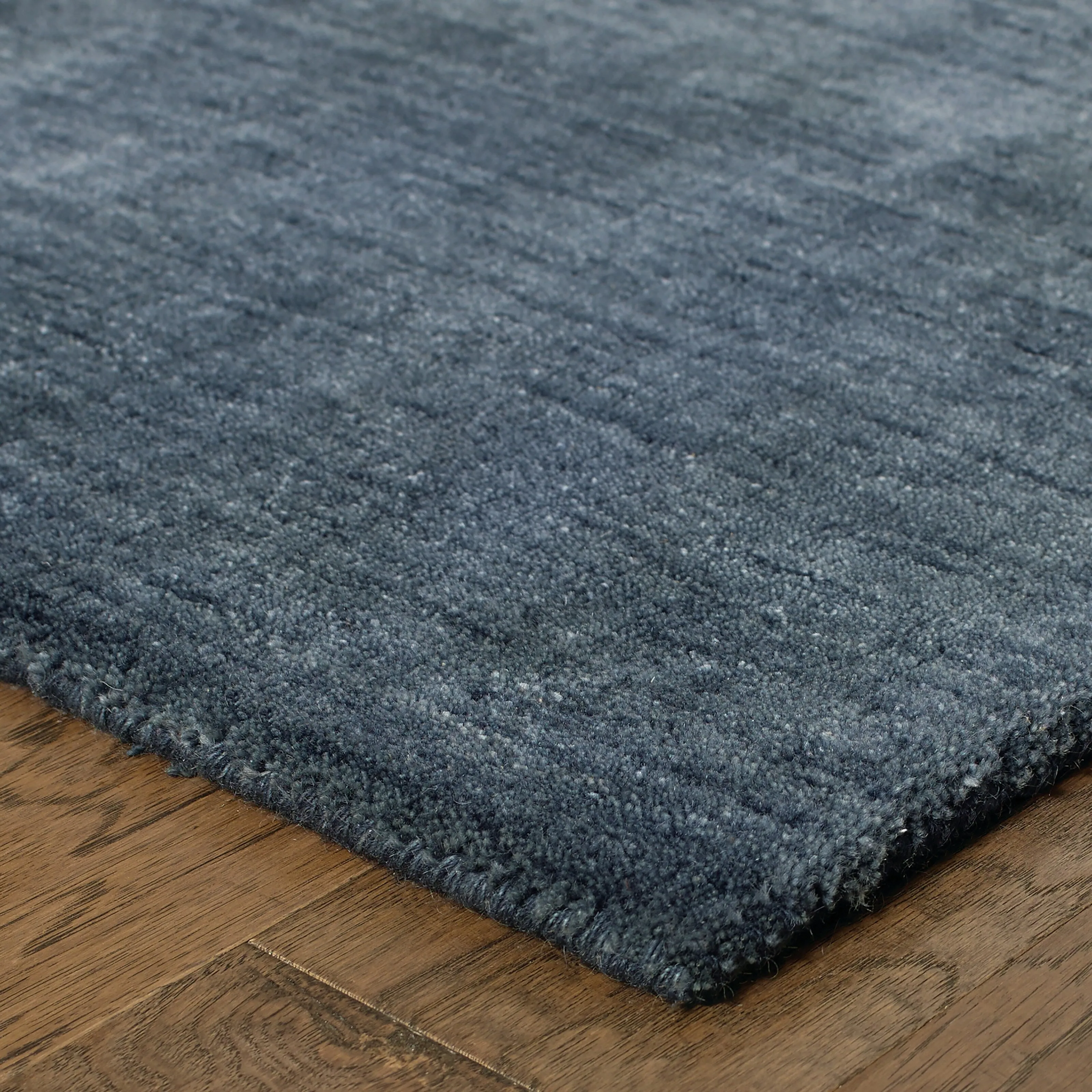 Style Haven Heathered Solid Hand-crafted Plush Wool Area Rug