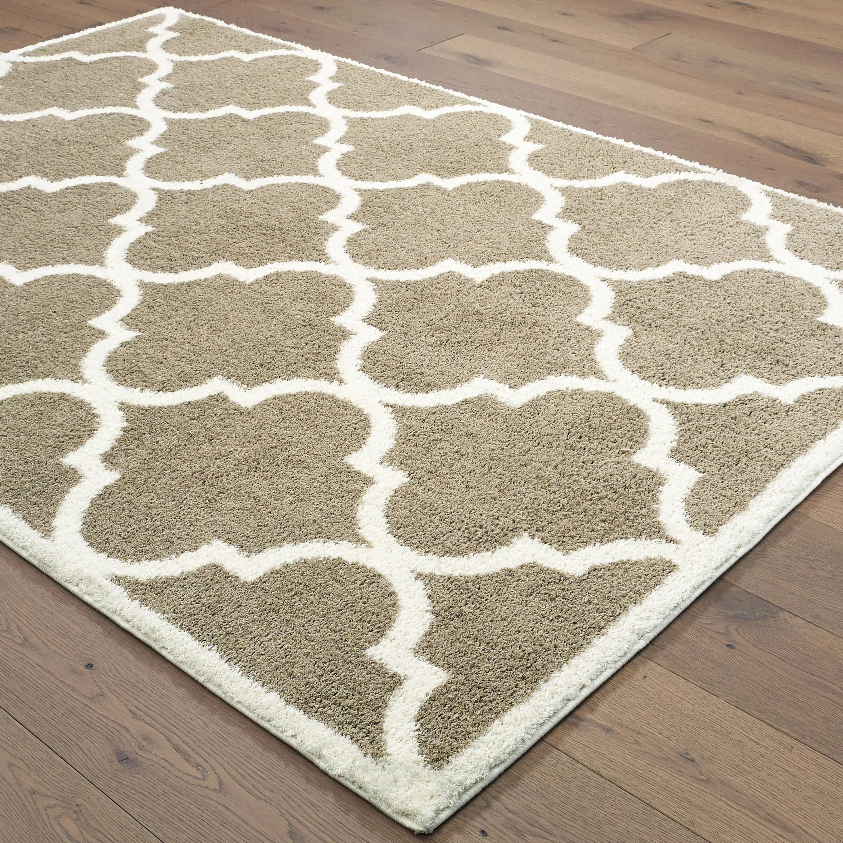 Style Haven Valentina Scallop Lattice Microfiber Area Rug