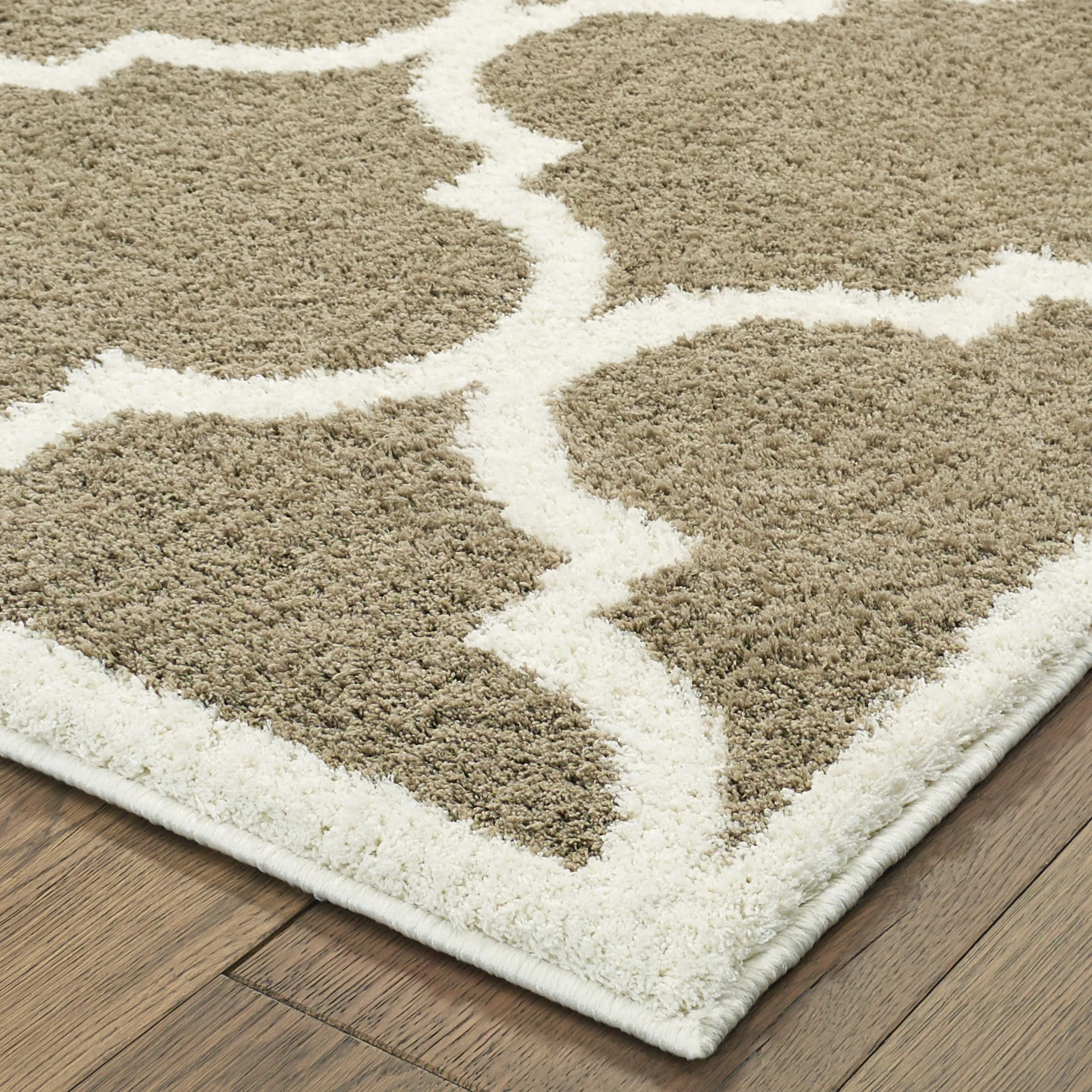 Style Haven Valentina Scallop Lattice Microfiber Area Rug