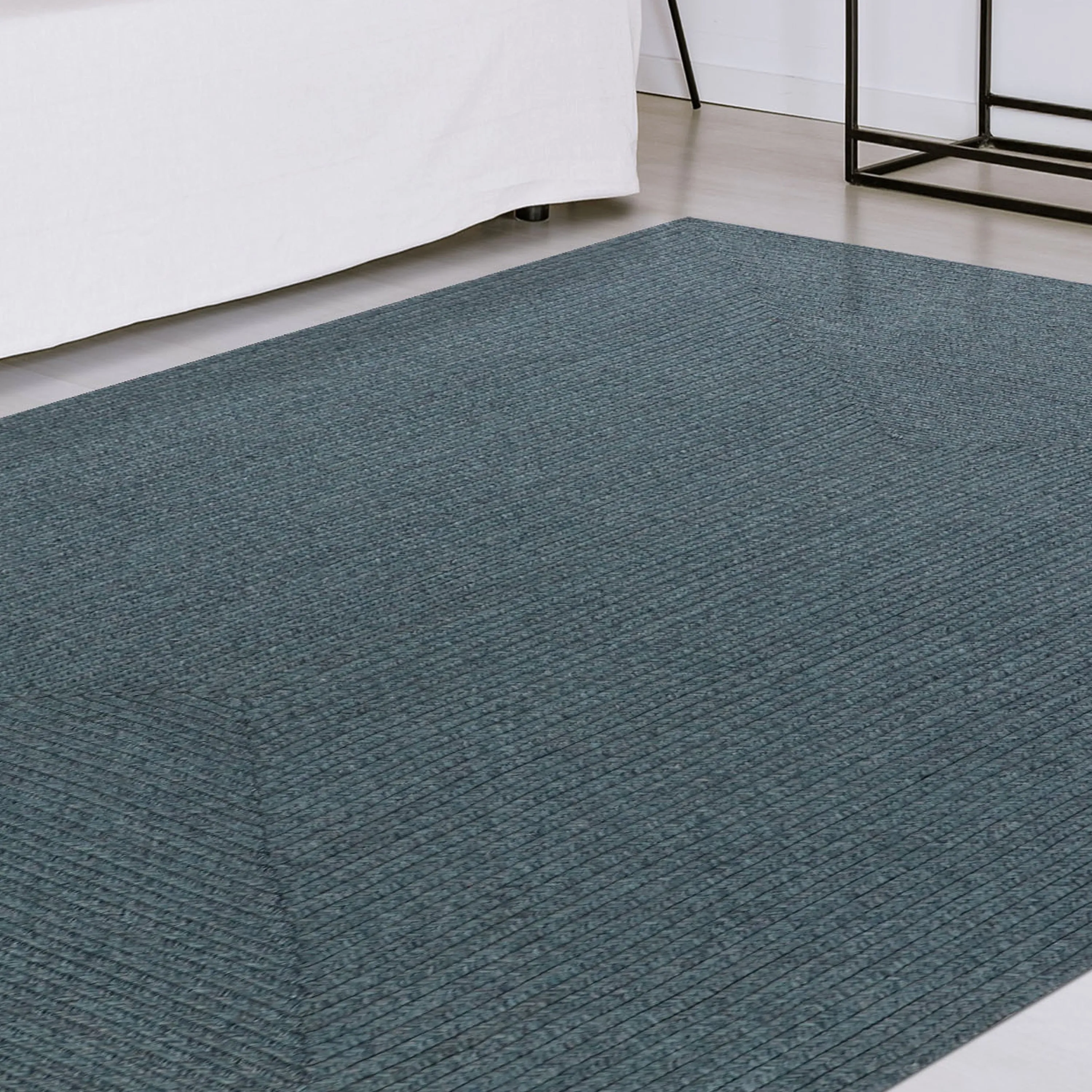 Superior Reversible Solid Modern Rustic Braided Indoor/ Outdoor Area Rug