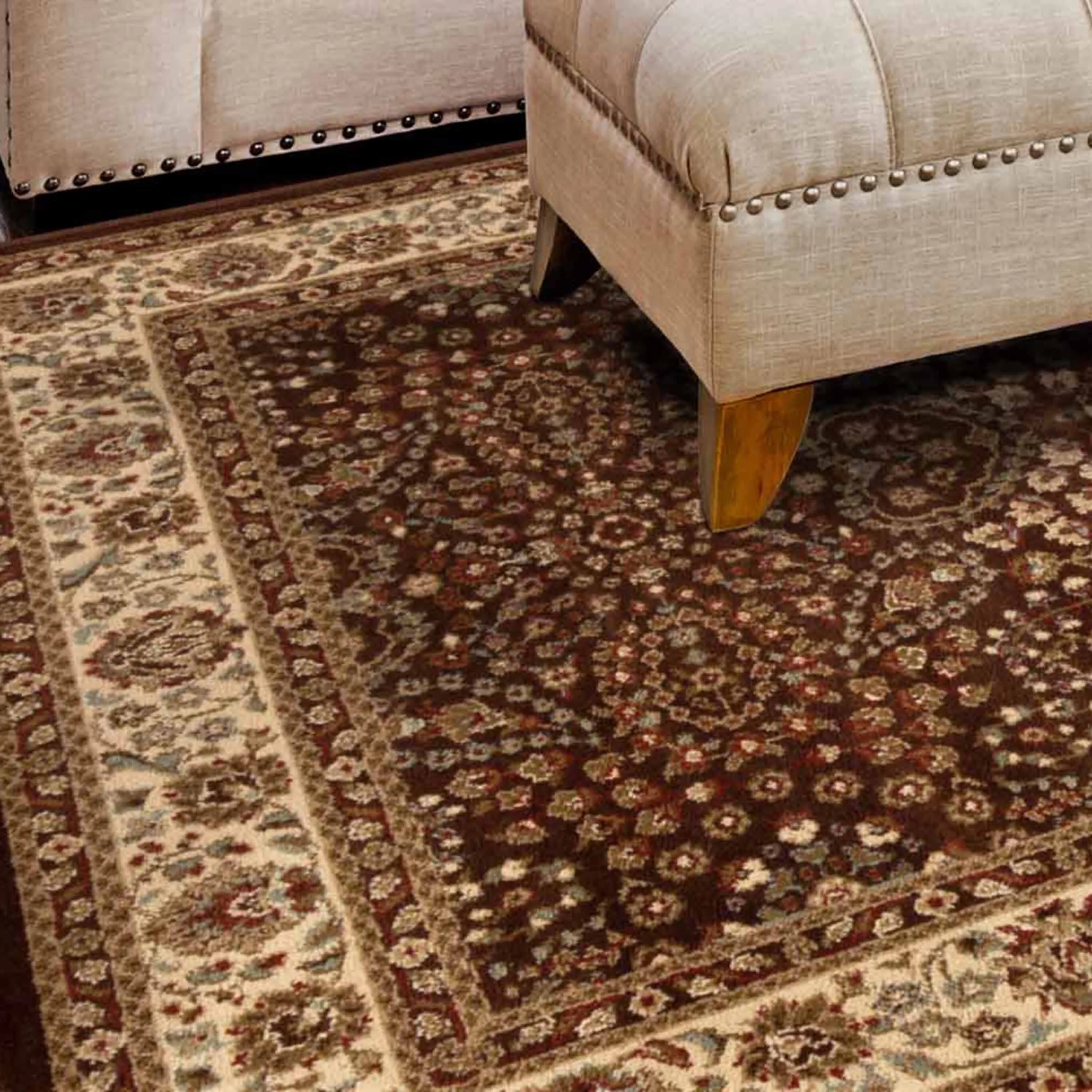 Superior Traditional Oriental Floral Power-Loomed Indoor Area Rug
