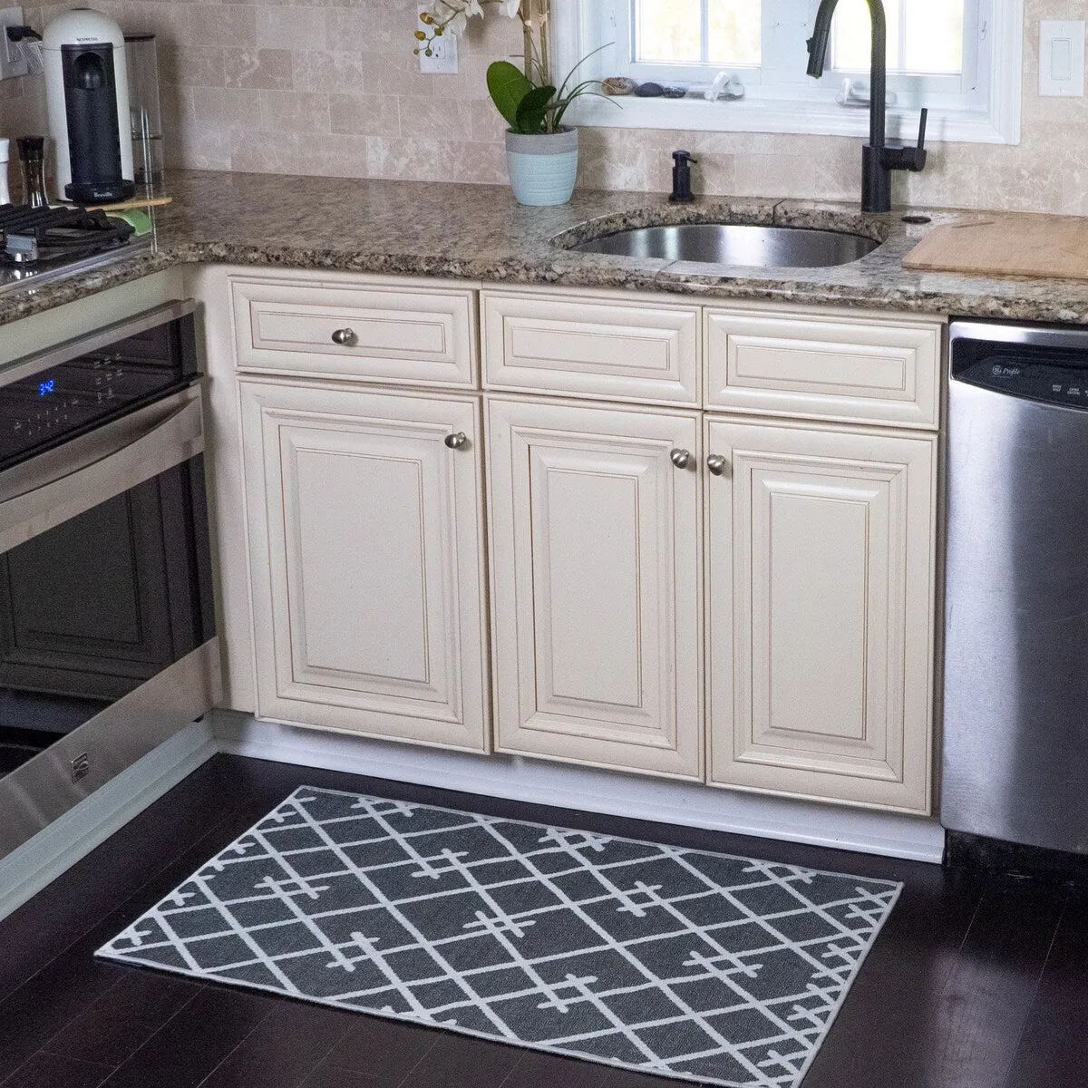 SussexHome Non-Skid Ultra-Thin Area Rugs for Laundry Room. Entryway. Bathroom and Kitchen - Washable Multipurpose Floor Mat