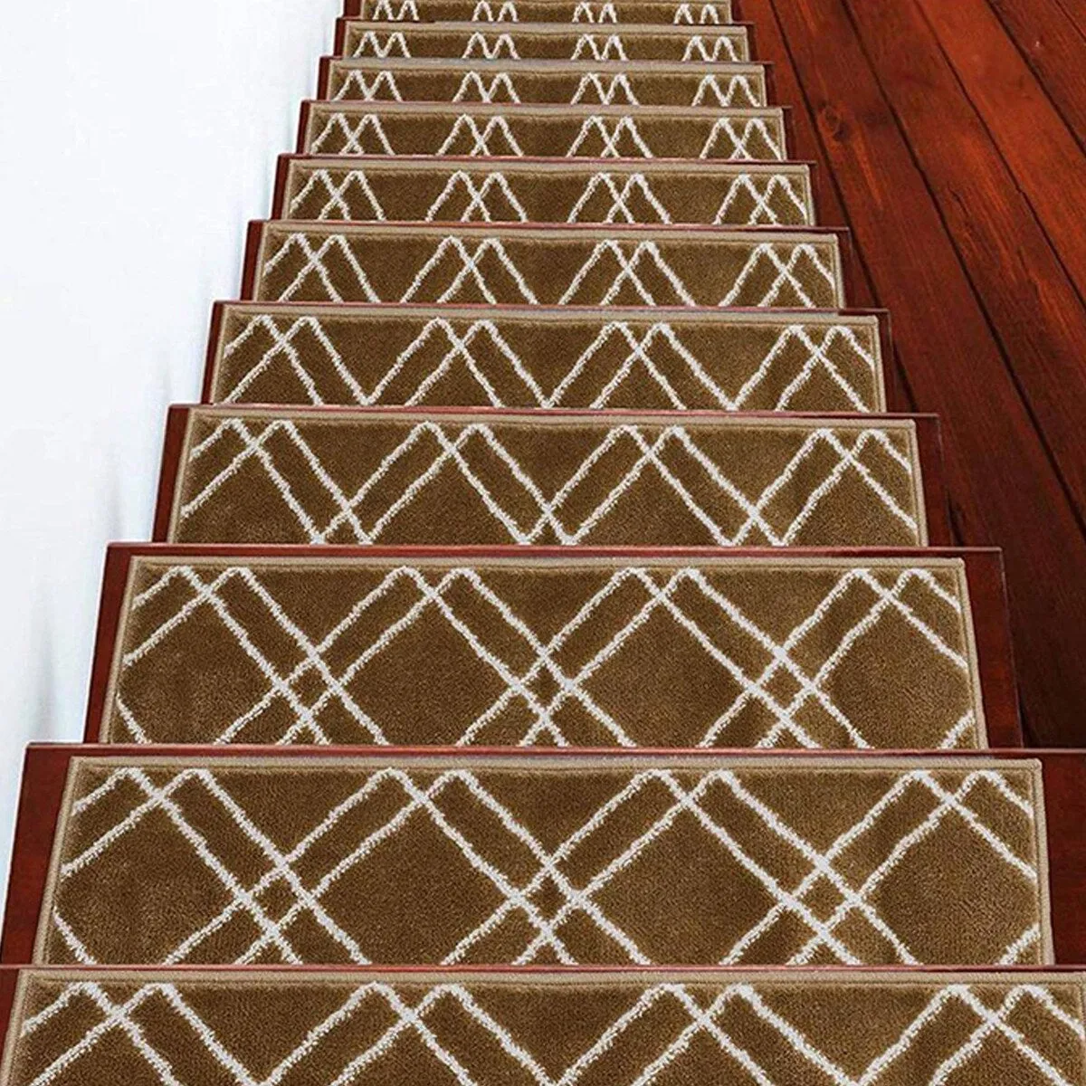 SUSSEXHOME Vintage Collection Stair Treads Polypropylene 9x28