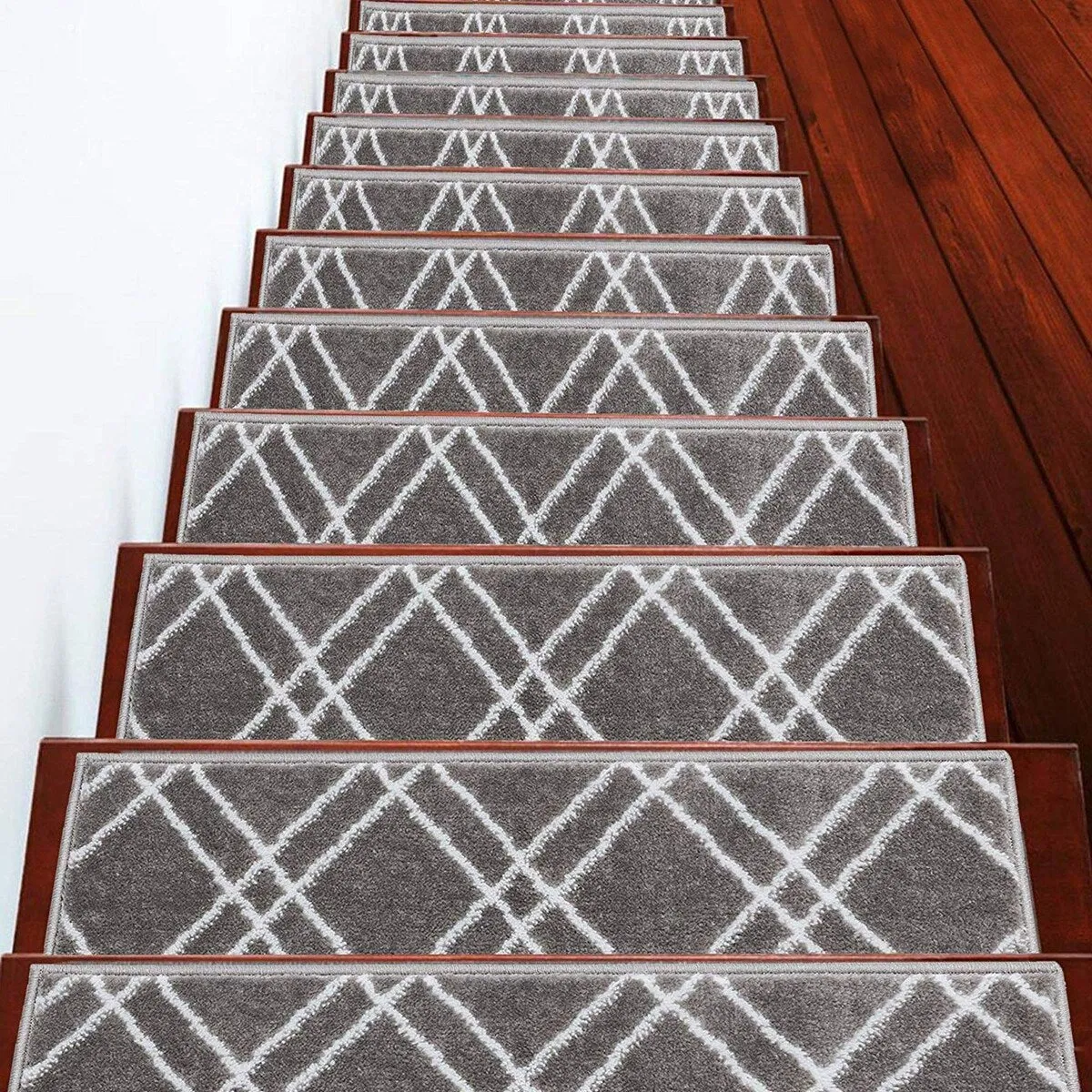 SUSSEXHOME Vintage Collection Stair Treads Polypropylene 9x28
