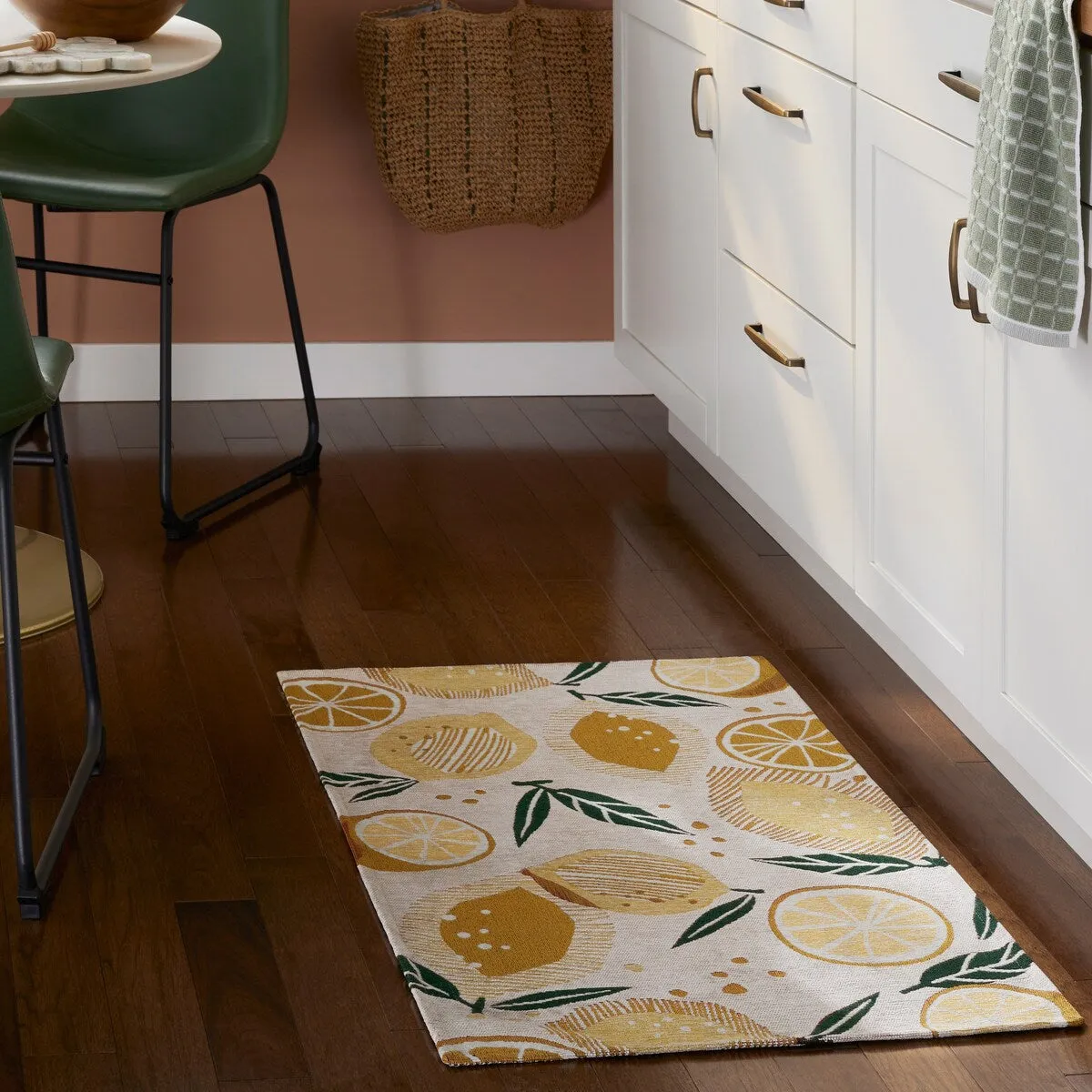 TOWN & COUNTRY LUXE Livie Fresh Lemon Everwash Washable Non-Slip Backing Kitchen Mat