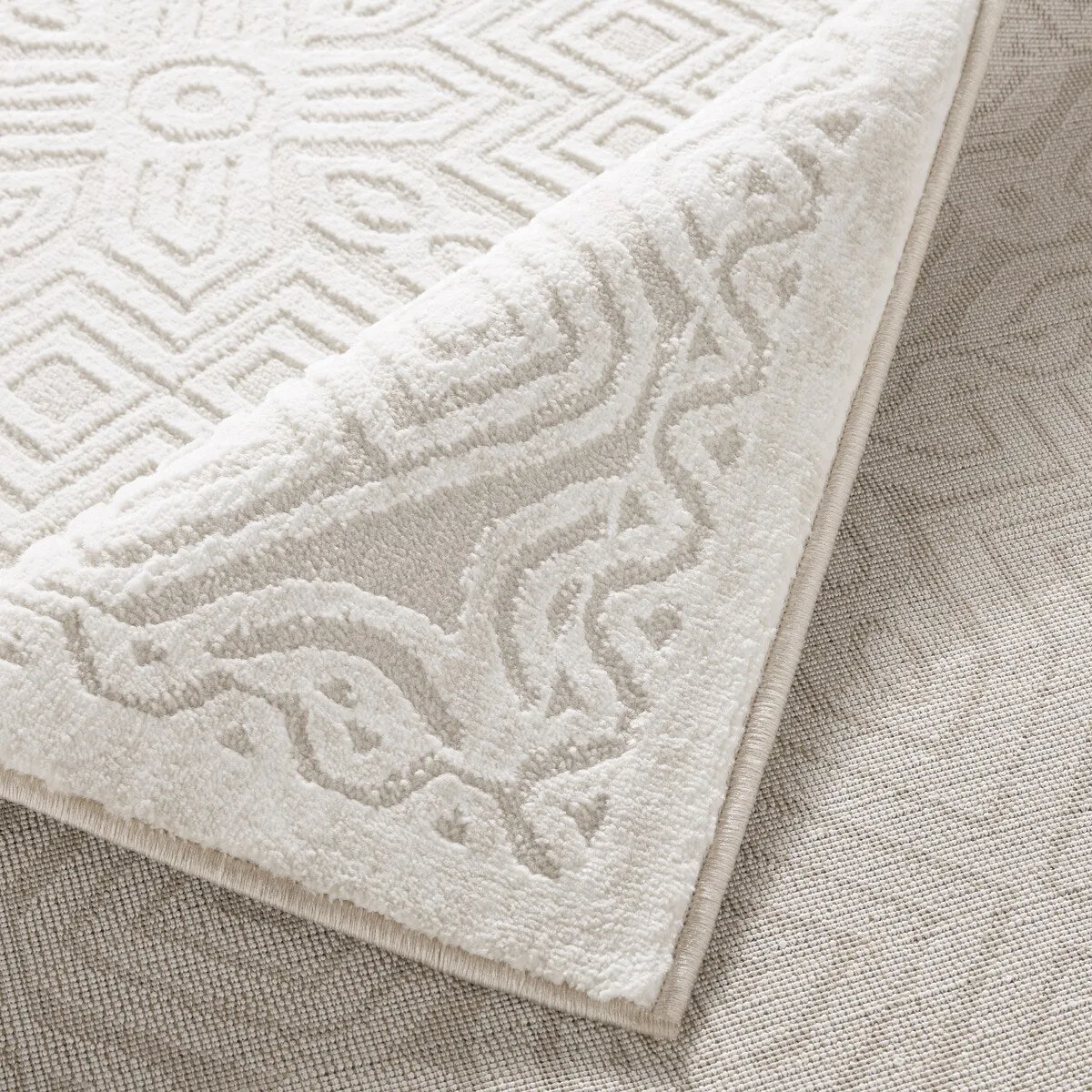 TOWN & COUNTRY LUXE Maya Medallion Tile Neutral Indoor Area Rug with High-Low Texture