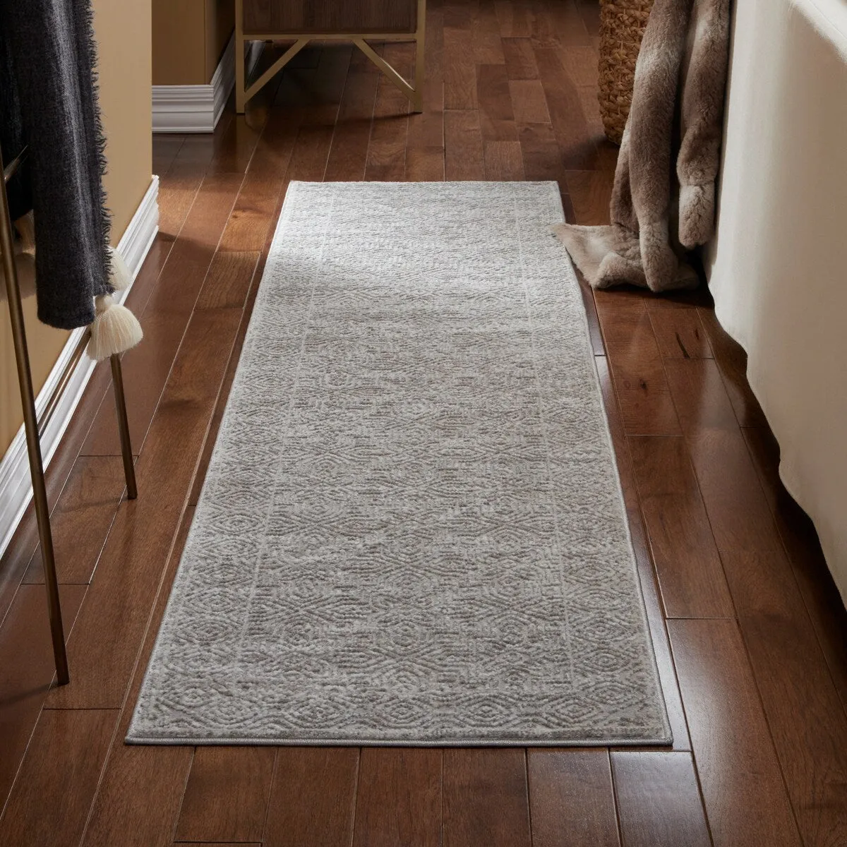 TOWN & COUNTRY LUXE Maya Medallion Tile Neutral Indoor Area Rug with High-Low Texture