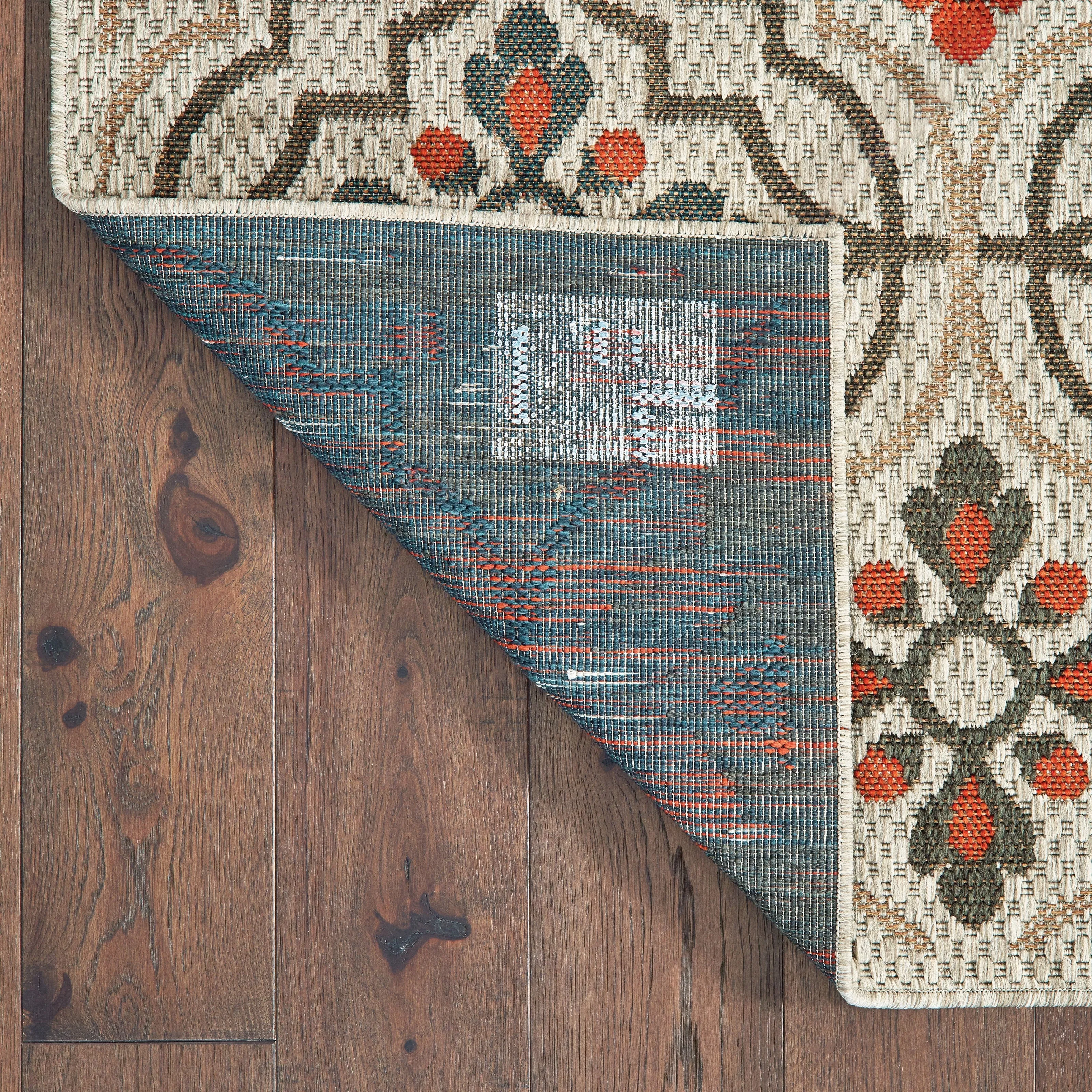 Vista Home Higgins Quatrefoil Panel Indoor/ Outdoor Area Rug by Havenside Home