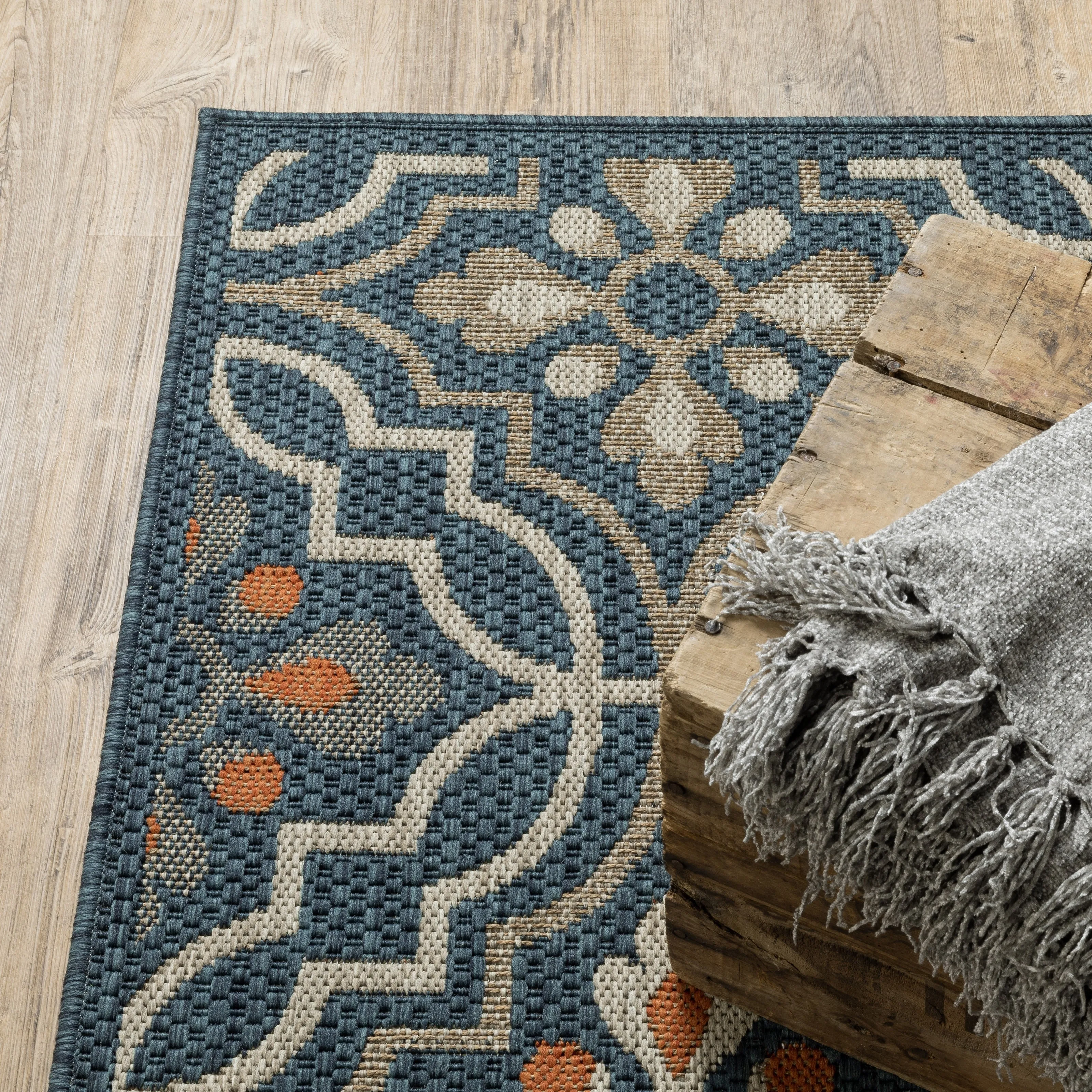 Vista Home Higgins Quatrefoil Panel Indoor/ Outdoor Area Rug by Havenside Home