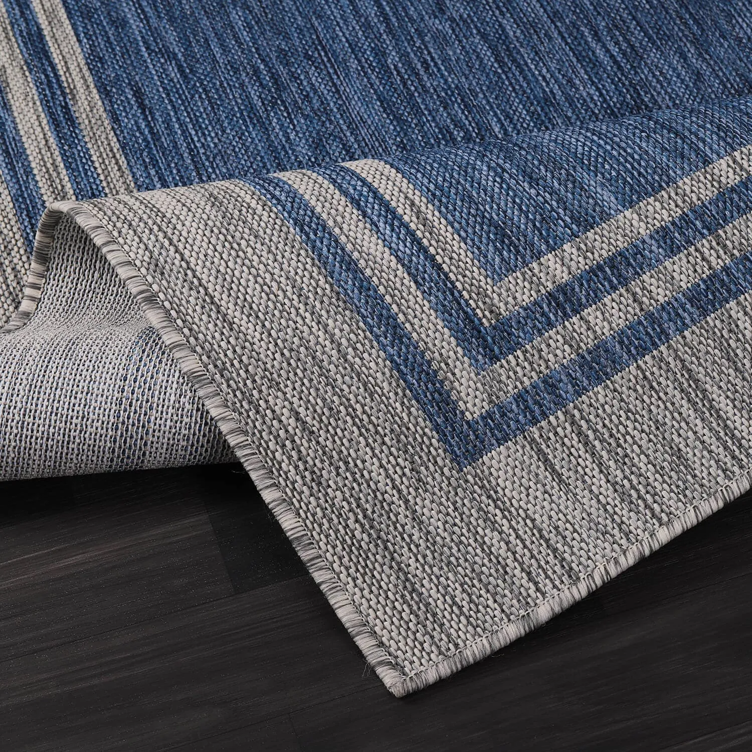 Washable Bordered Indoor Outdoor Rug for Patio. Deck. Porch