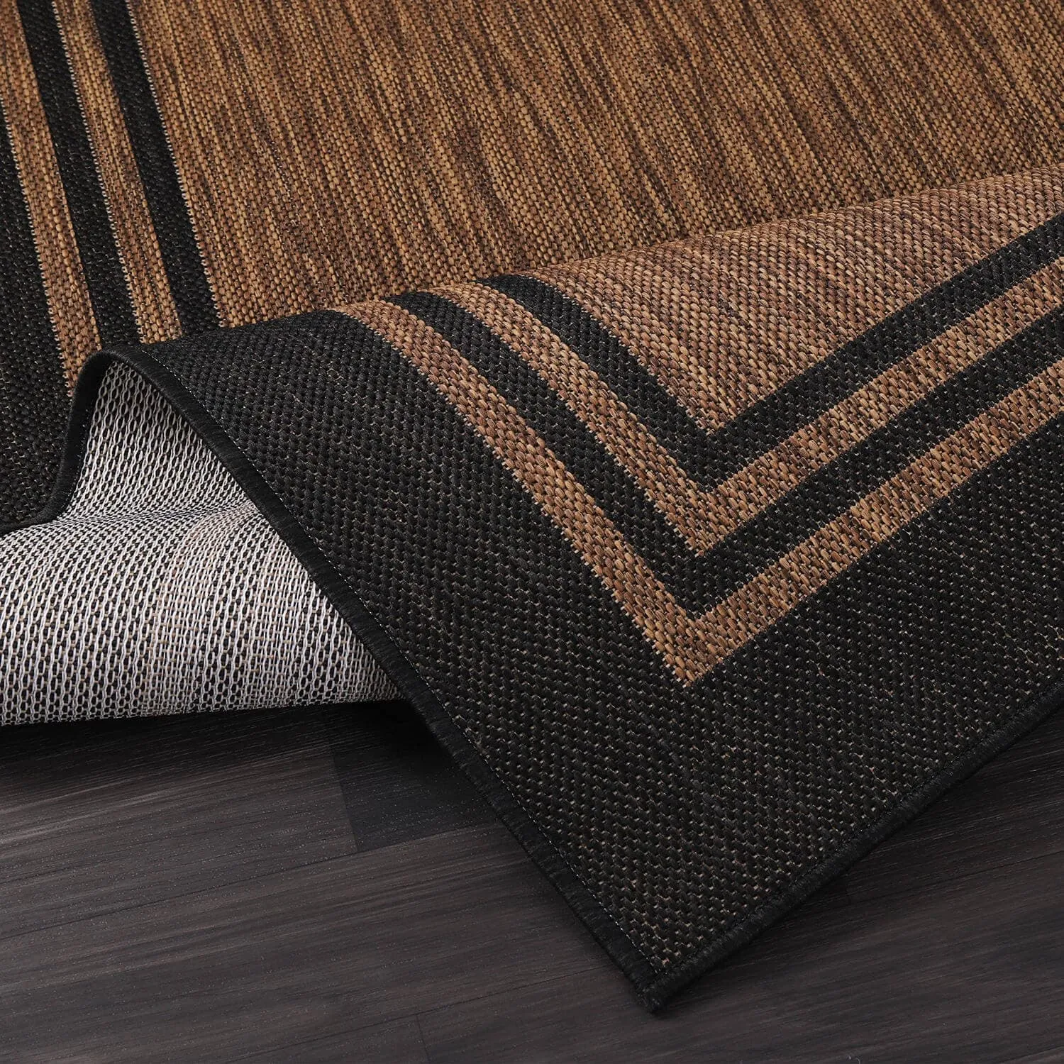 Washable Bordered Indoor Outdoor Rug for Patio. Deck. Porch