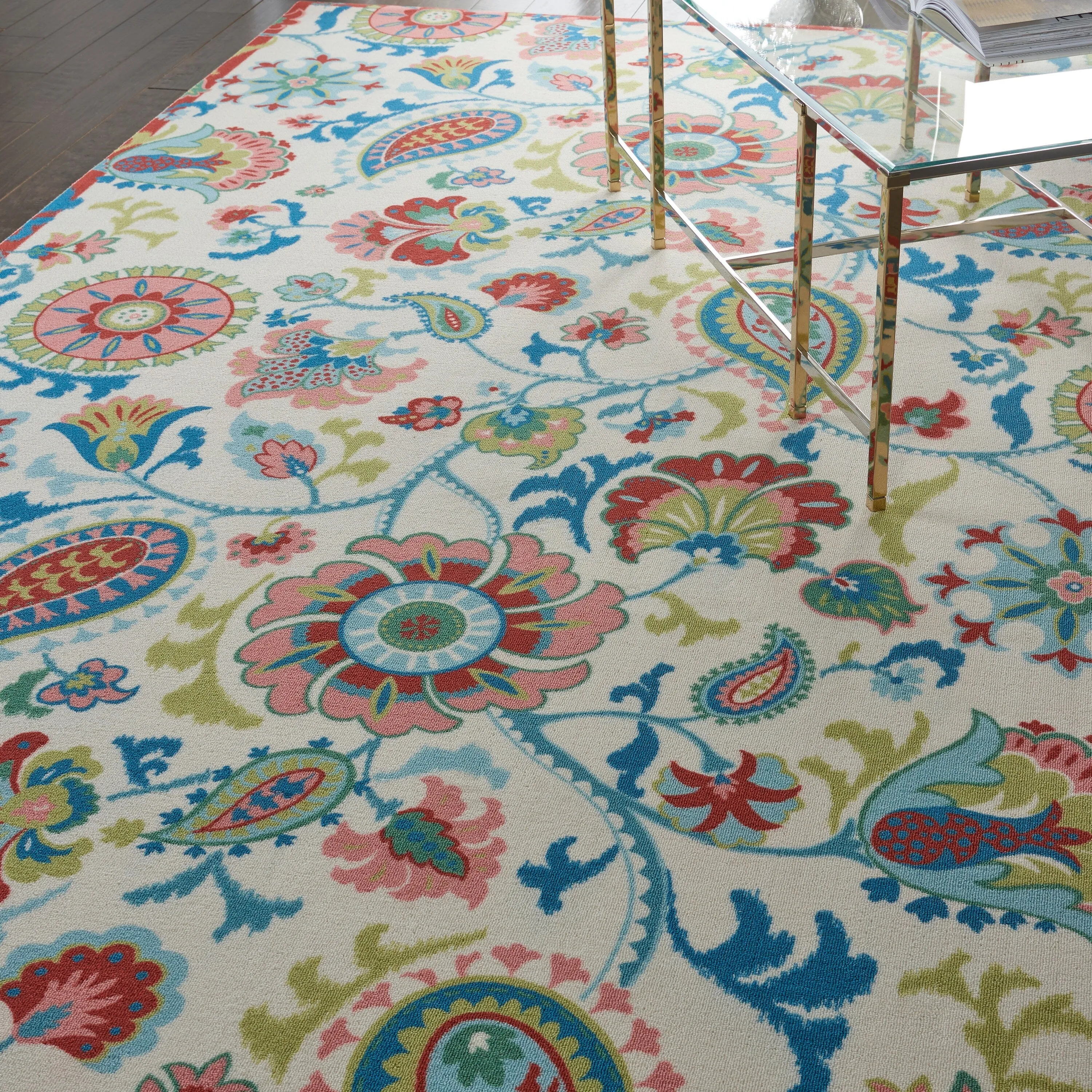 Waverly Sun N' Shade Paisley Indoor/ Outdoor Area Rug