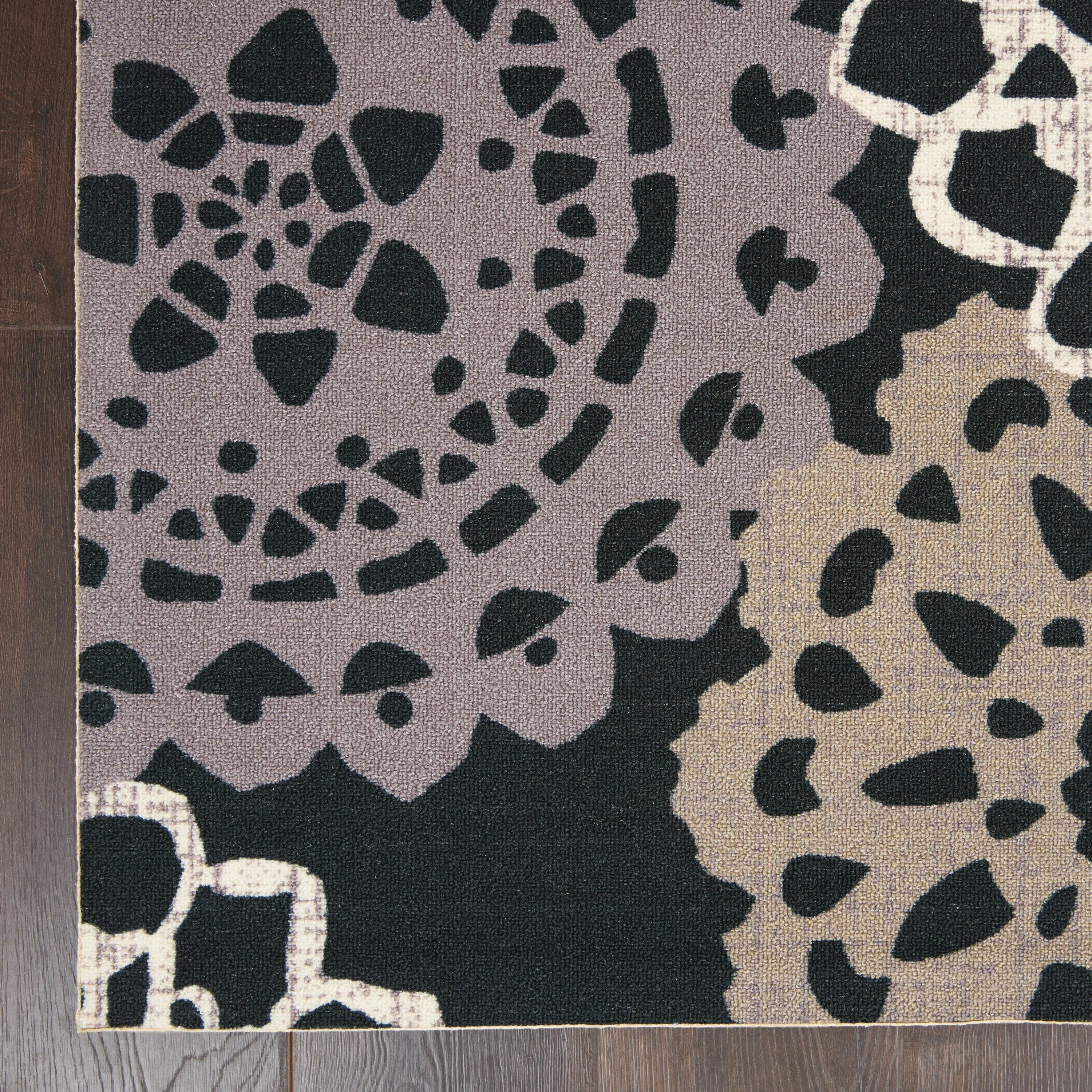 Waverly Sun N' Shade Retro Floral Indoor/ Outdoor Area Rug