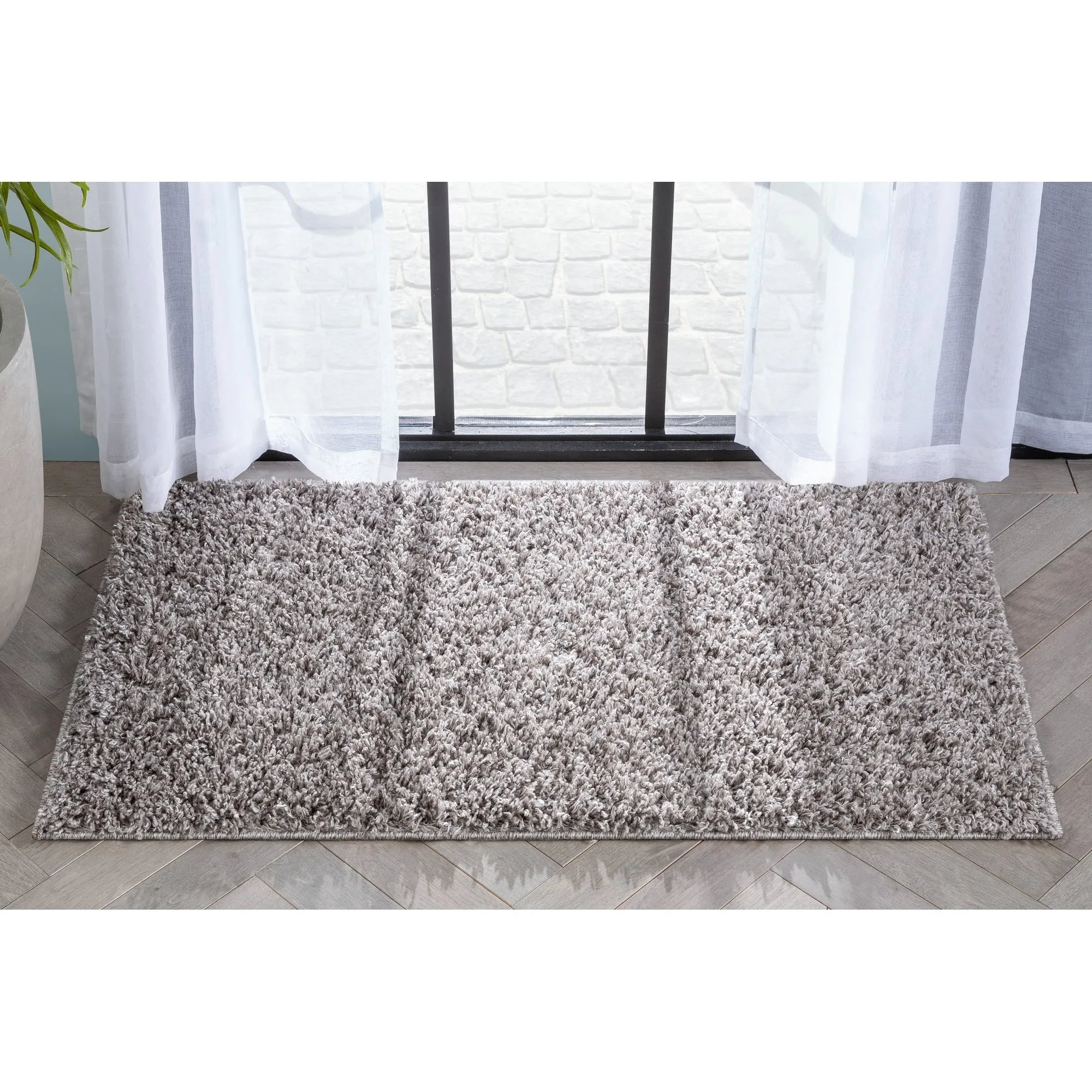 Well Woven Elle Basics Emerson Shag Area Rug