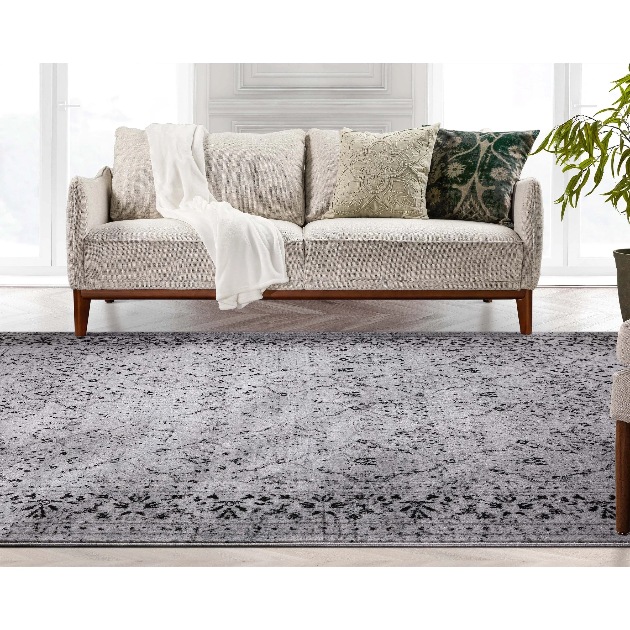 Well Woven Zazzle Thiva Vintage Oriental Floral Pattern Area Rug