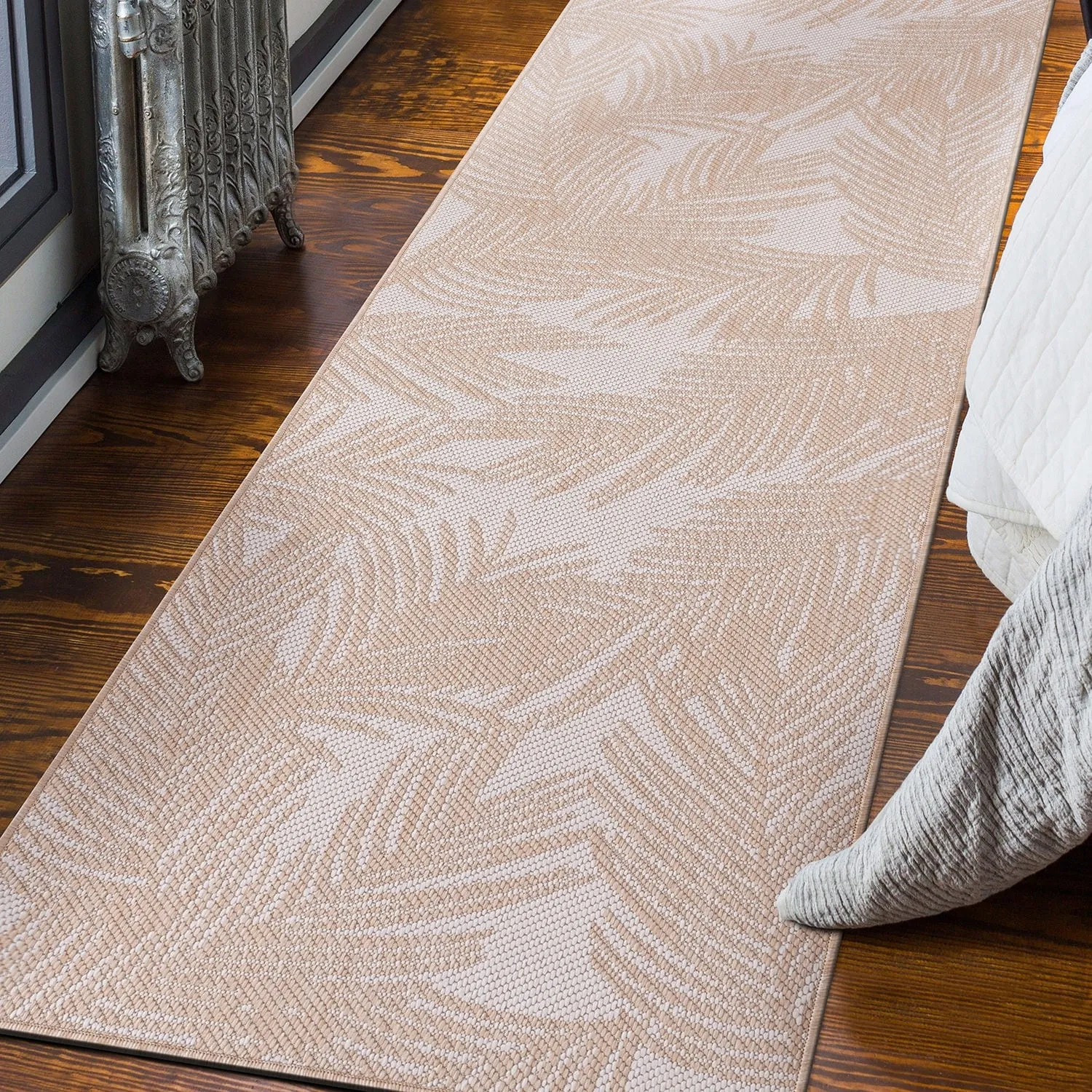 World Rug Gallery Contemporary Distressed Leaves Textured Flat Weave Indoor/Outdoor Area Rug