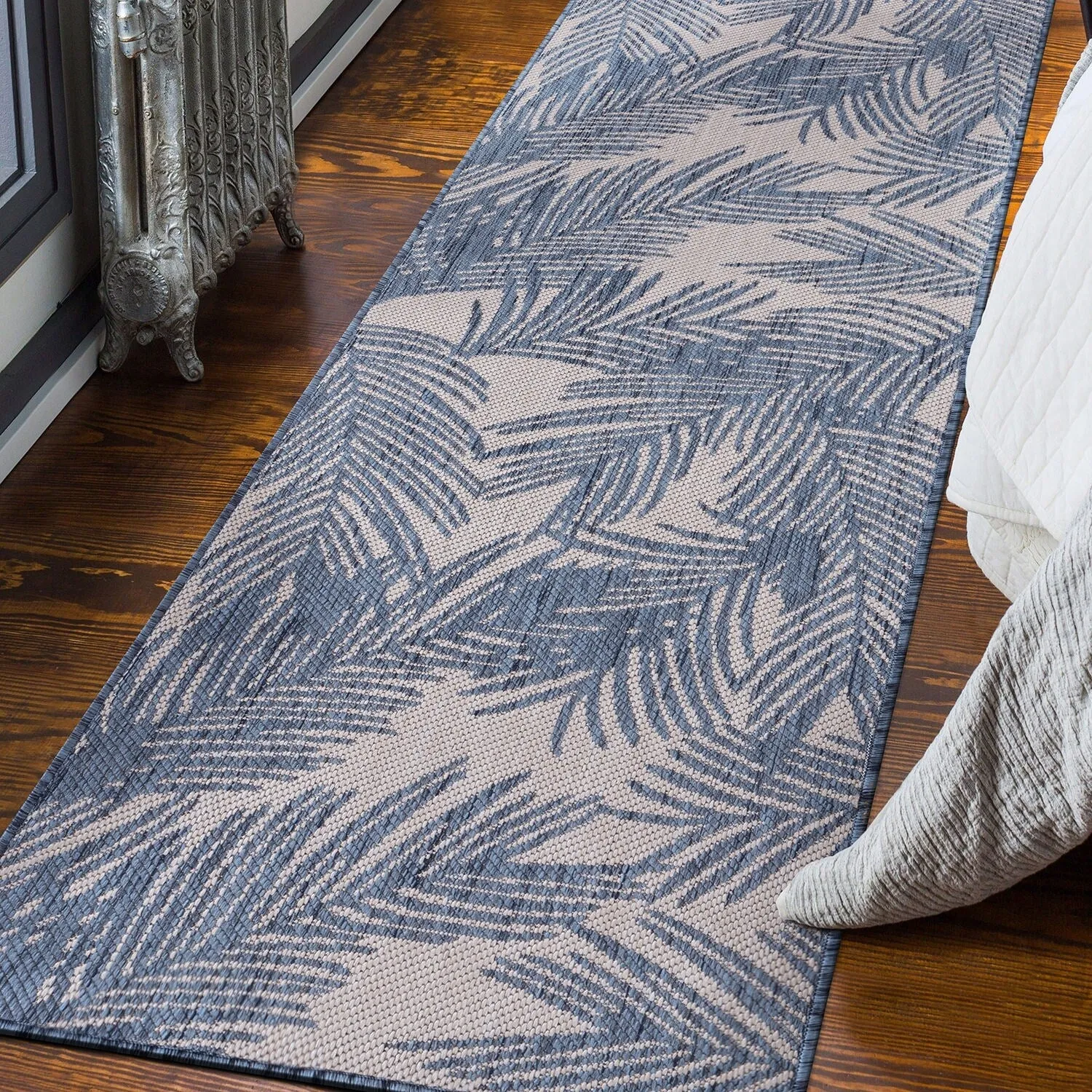 World Rug Gallery Contemporary Distressed Leaves Textured Flat Weave Indoor/Outdoor Area Rug