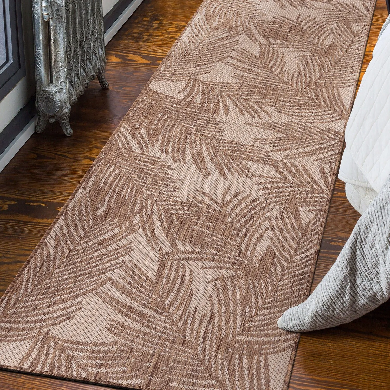 World Rug Gallery Contemporary Distressed Leaves Textured Flat Weave Indoor/Outdoor Area Rug