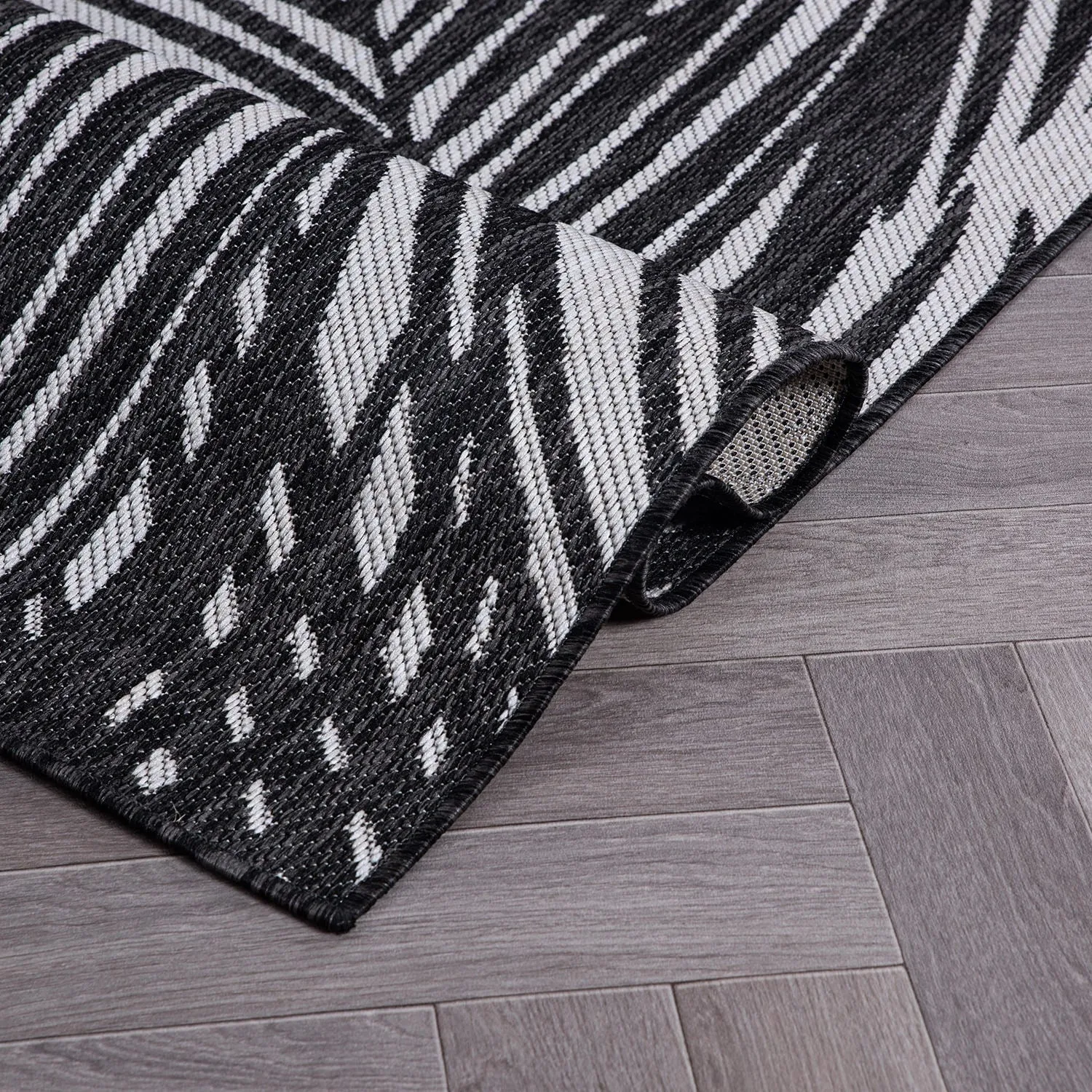 World Rug Gallery Contemporary Distressed Leaves Textured Flat Weave Indoor/Outdoor Area Rug