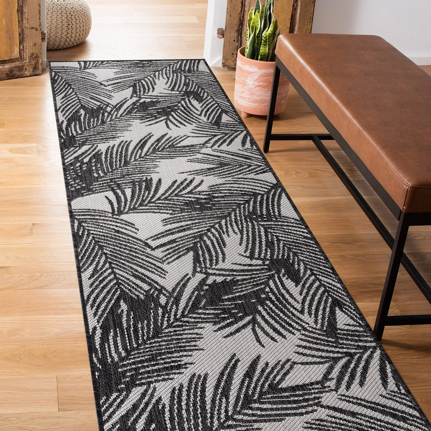 World Rug Gallery Contemporary Distressed Leaves Textured Flat Weave Indoor/Outdoor Area Rug