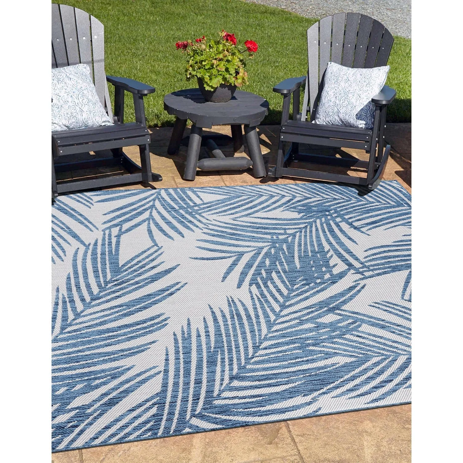 World Rug Gallery Contemporary Distressed Leaves Textured Flat Weave Indoor/Outdoor Area Rug