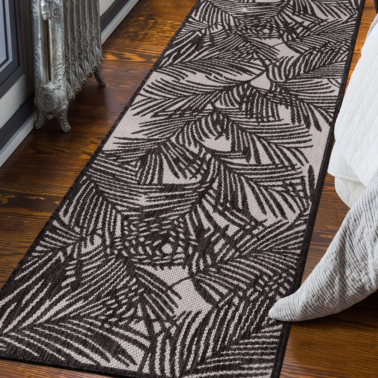 World Rug Gallery Contemporary Palm Leaf Textured Flat Weave Indoor/Outdoor Area Rug