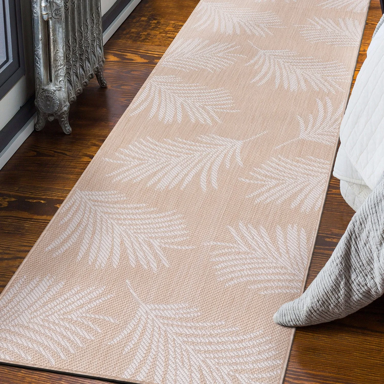 World Rug Gallery Contemporary Palm Leaves Textured Flat Weave Indoor/Outdoor Area Rug