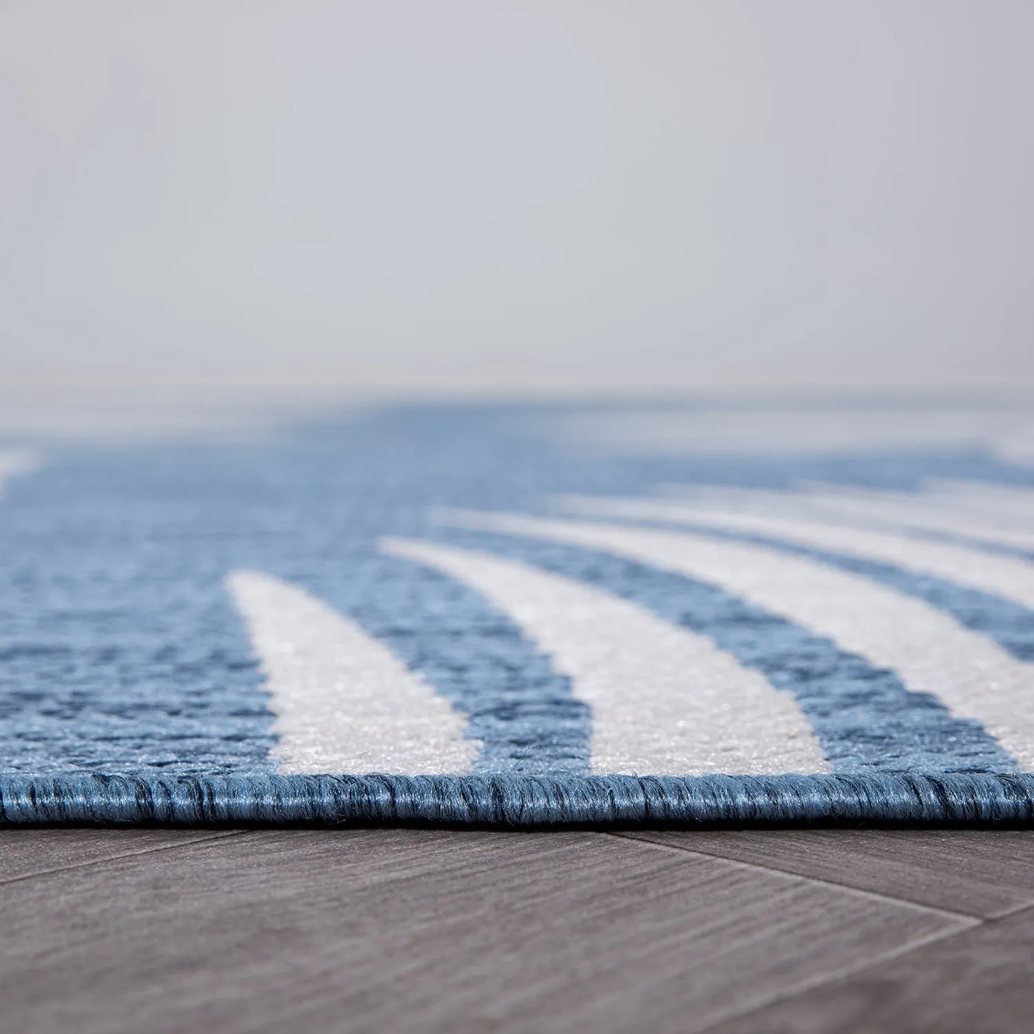 World Rug Gallery Contemporary Palm Leaves Textured Flat Weave Indoor/Outdoor Area Rug