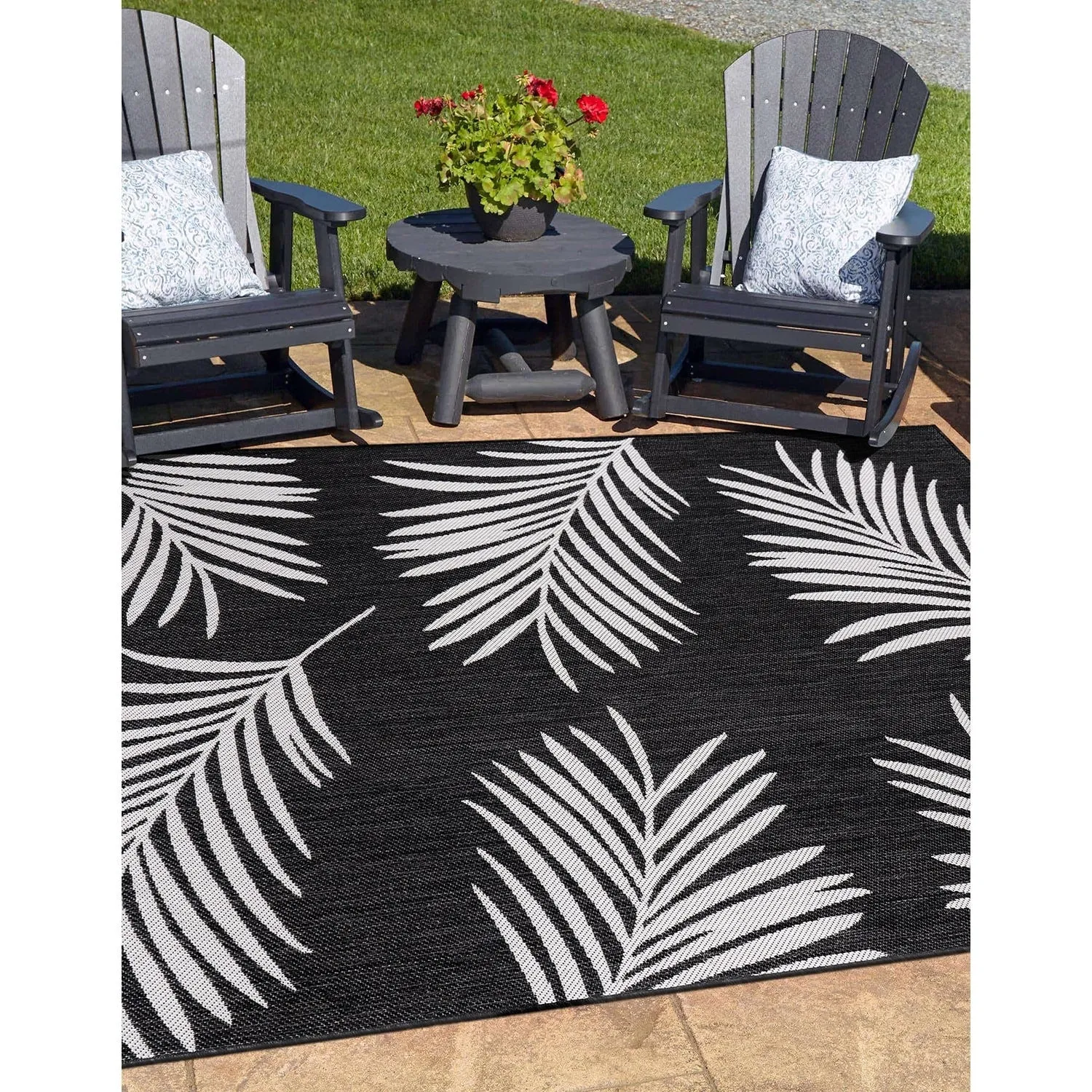 World Rug Gallery Contemporary Palm Leaves Textured Flat Weave Indoor/Outdoor Area Rug
