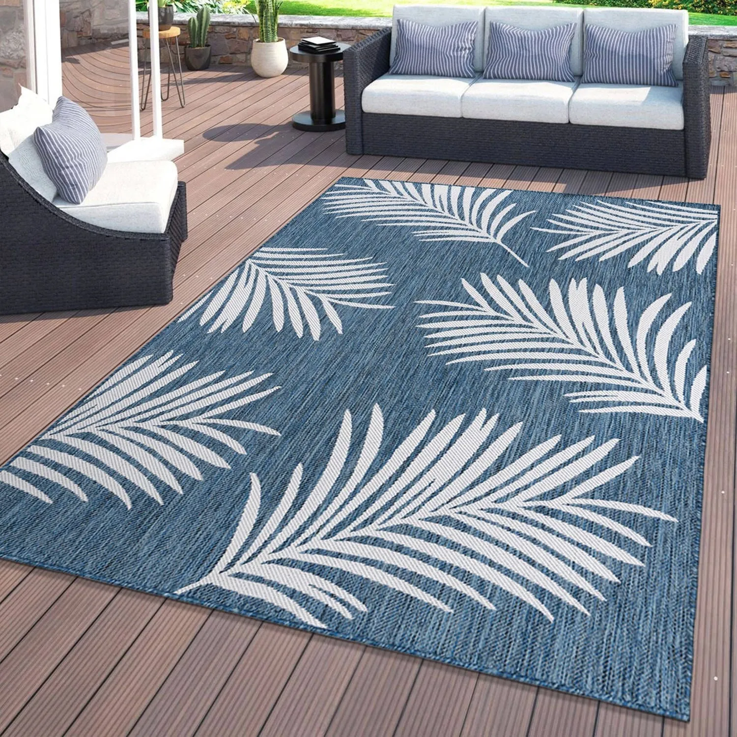 World Rug Gallery Contemporary Palm Leaves Textured Flat Weave Indoor/Outdoor Area Rug