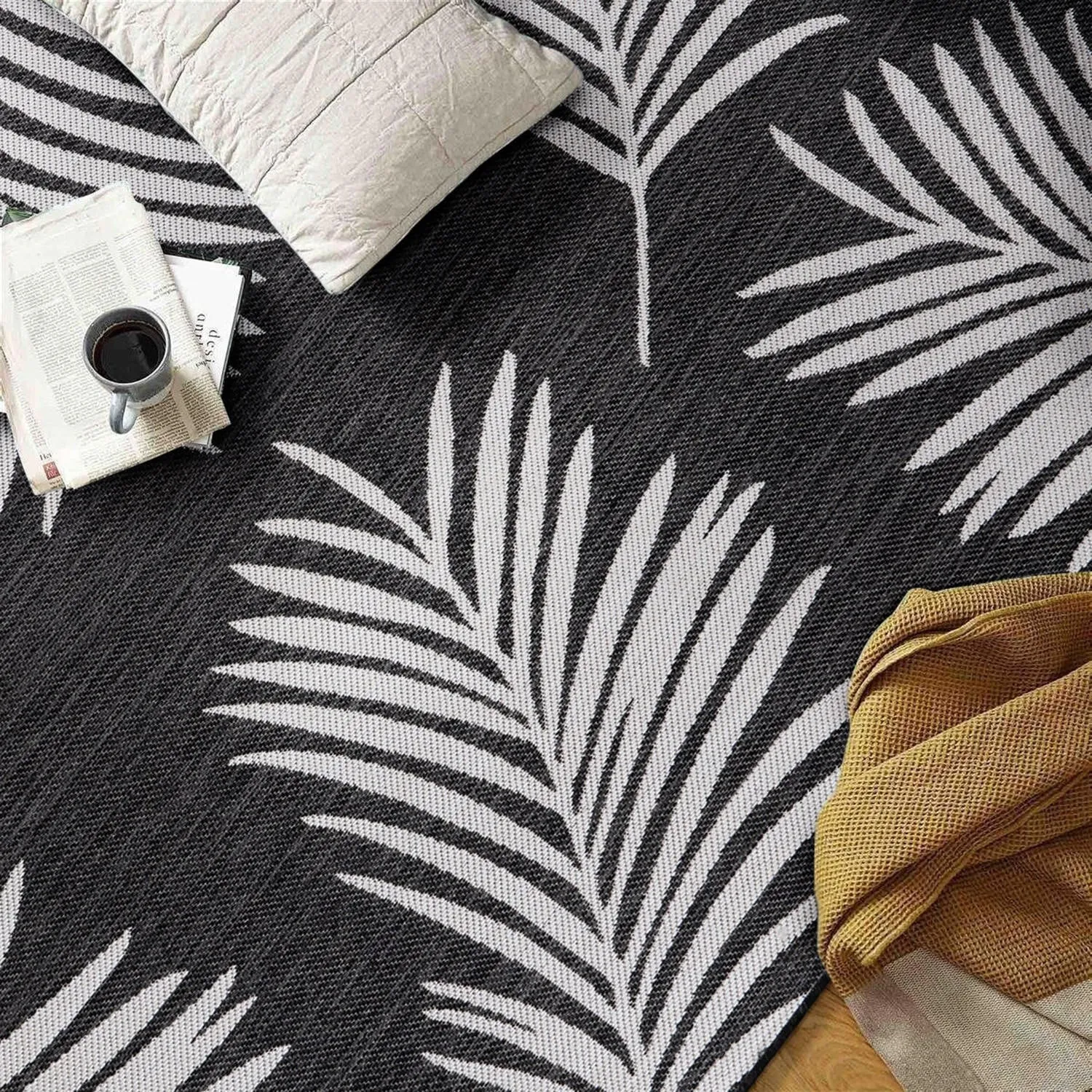 World Rug Gallery Contemporary Palm Leaves Textured Flat Weave Indoor/Outdoor Area Rug