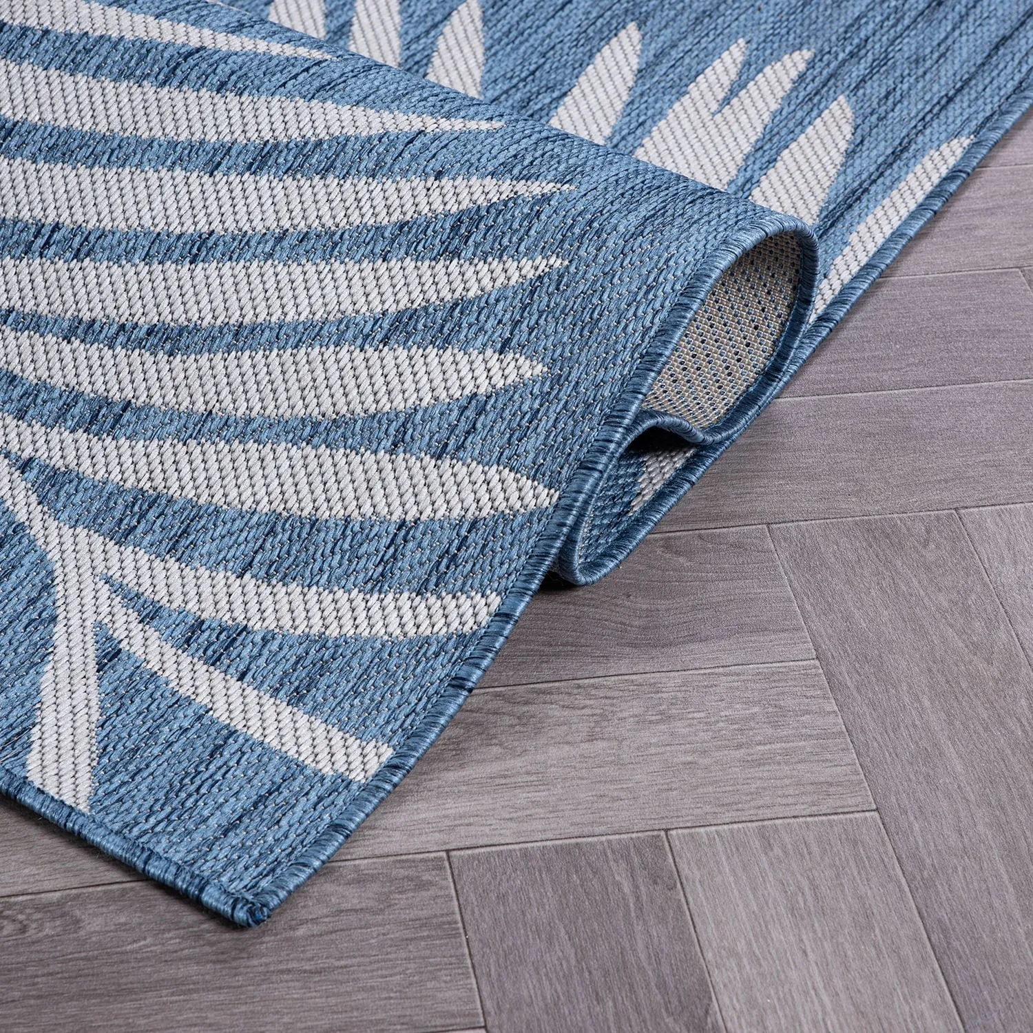 World Rug Gallery Contemporary Palm Leaves Textured Flat Weave Indoor/Outdoor Area Rug