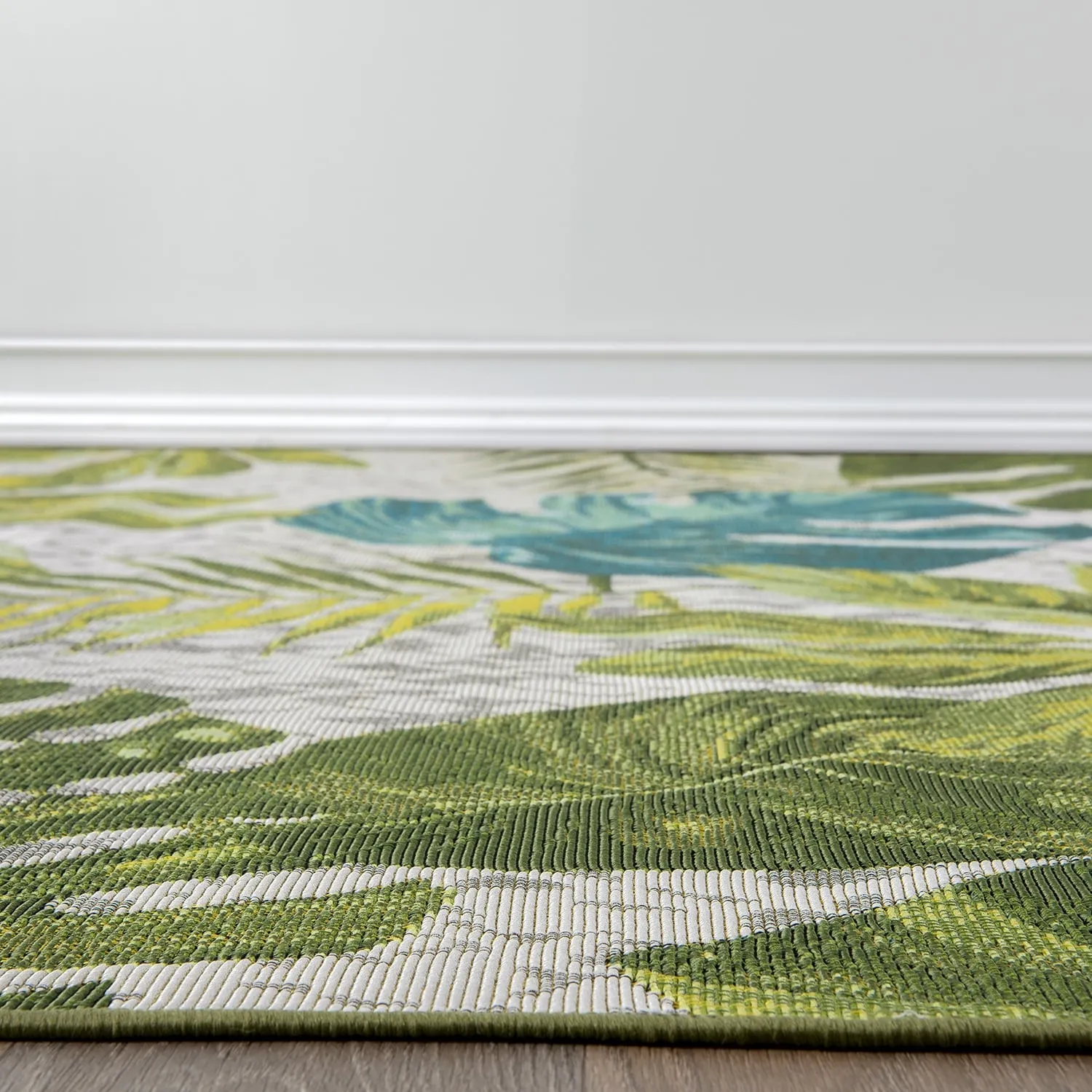 World Rug Gallery Contemporary Tropical Floral Indoor/Outdoor Area Rug