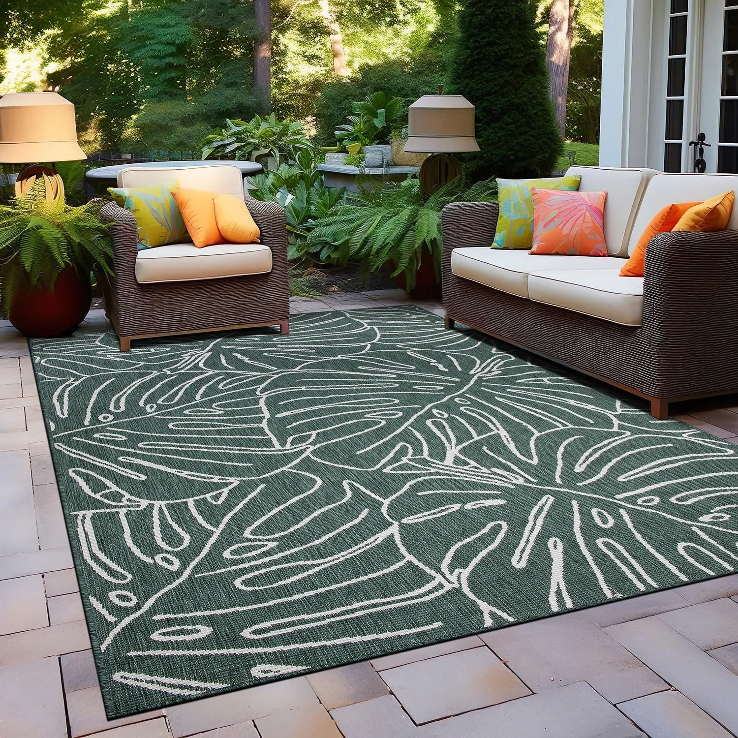 World Rug Gallery Contemporary Tropical Leaves Indoor/Outdoor Area Rug