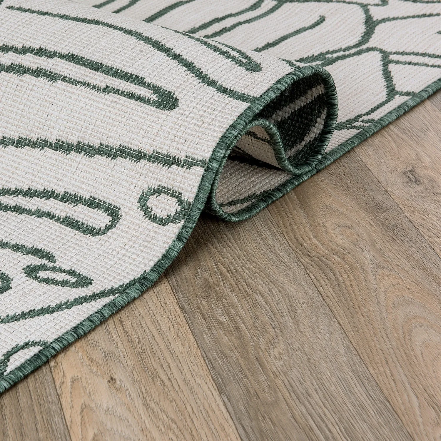 World Rug Gallery Contemporary Tropical Leaves Indoor/Outdoor Area Rug