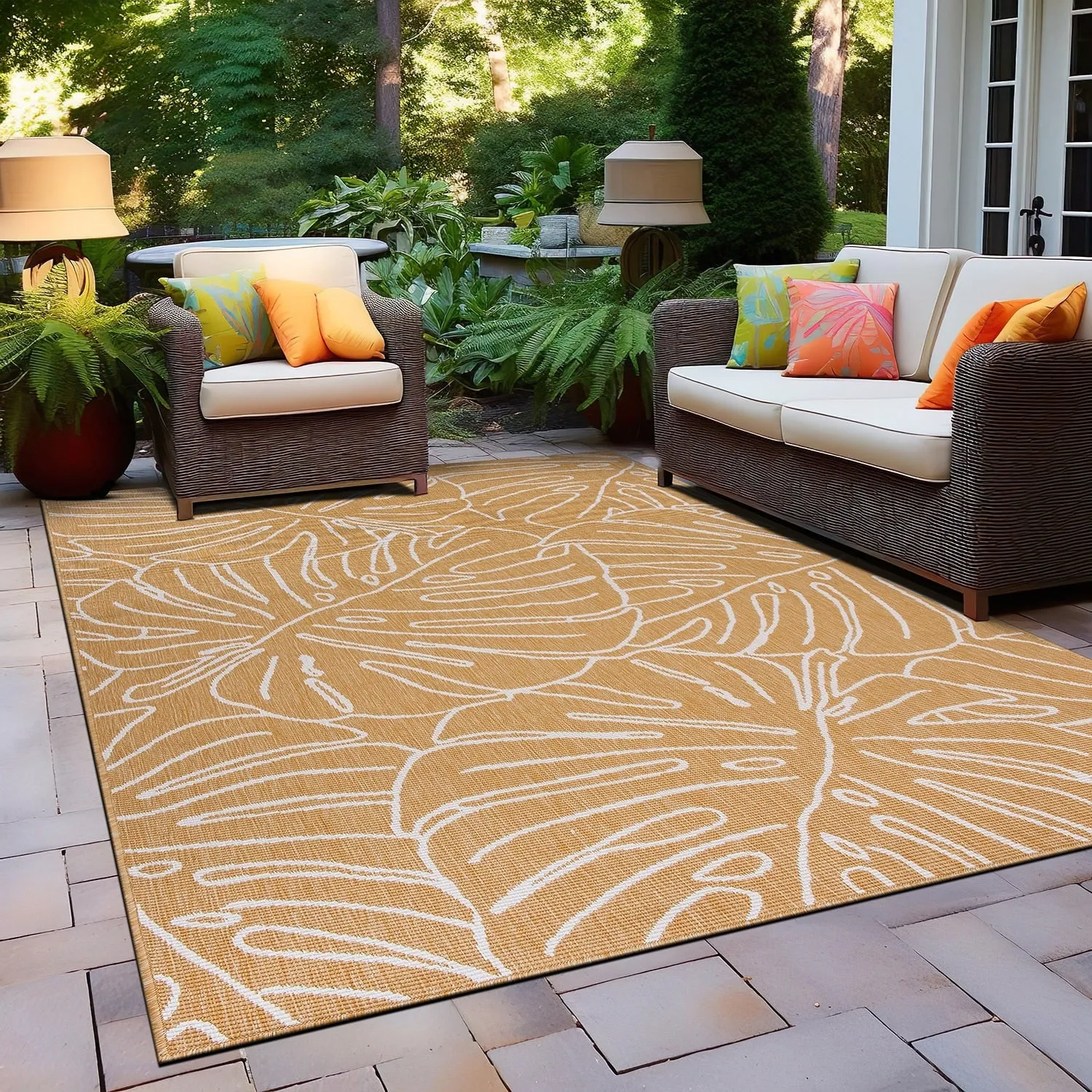 World Rug Gallery Contemporary Tropical Leaves Indoor/Outdoor Area Rug