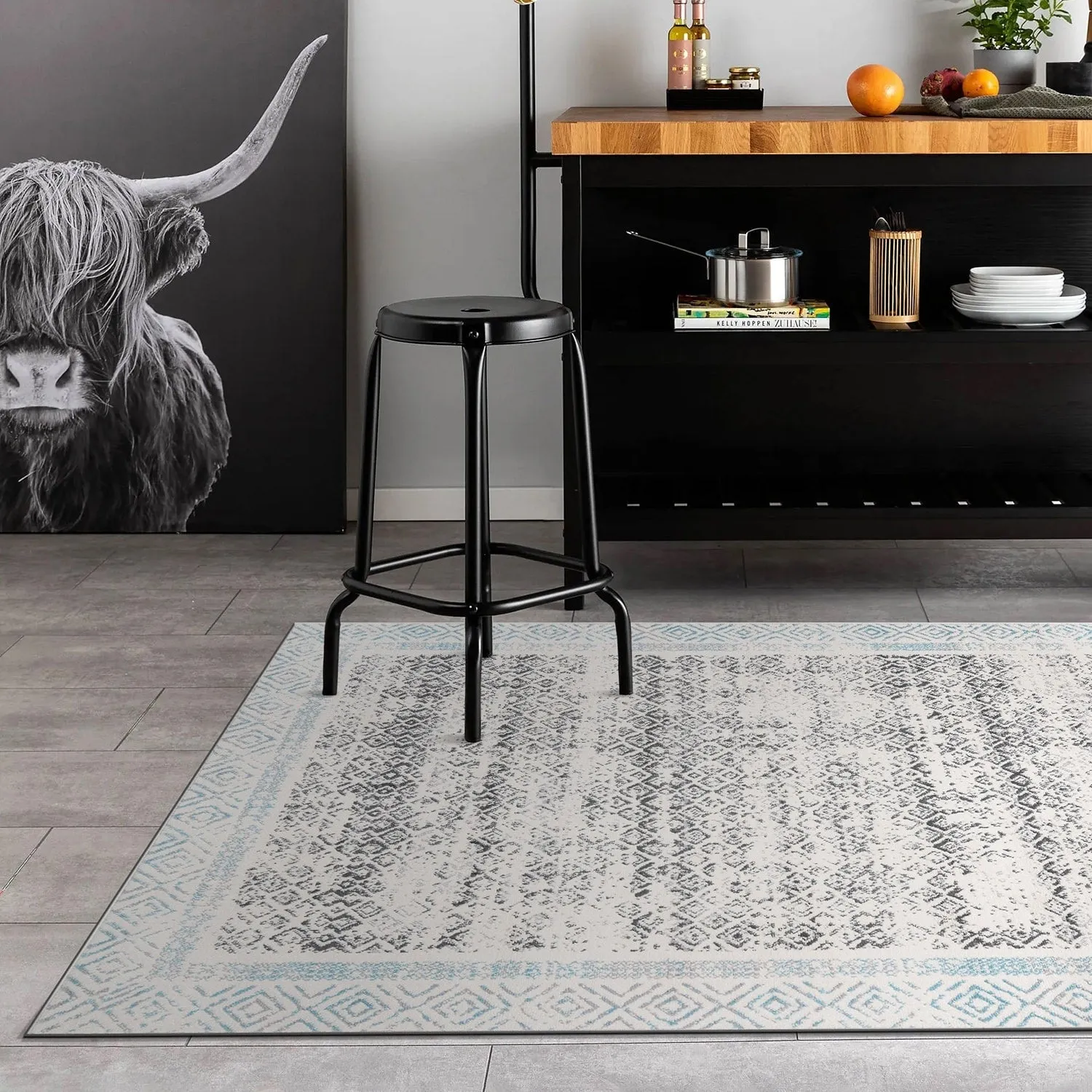 World Rug Gallery Distressed Bohemian Border Area Rug