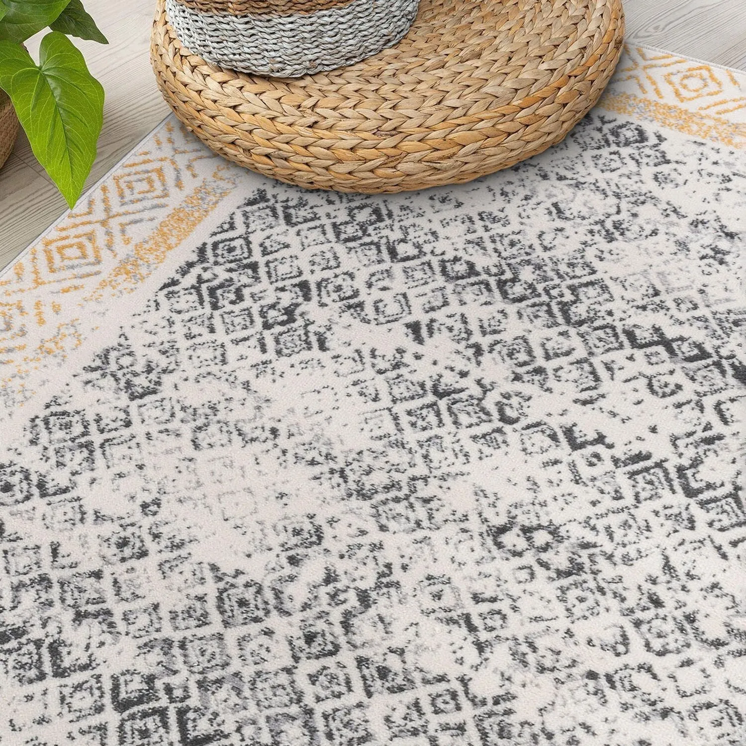 World Rug Gallery Distressed Bohemian Border Area Rug