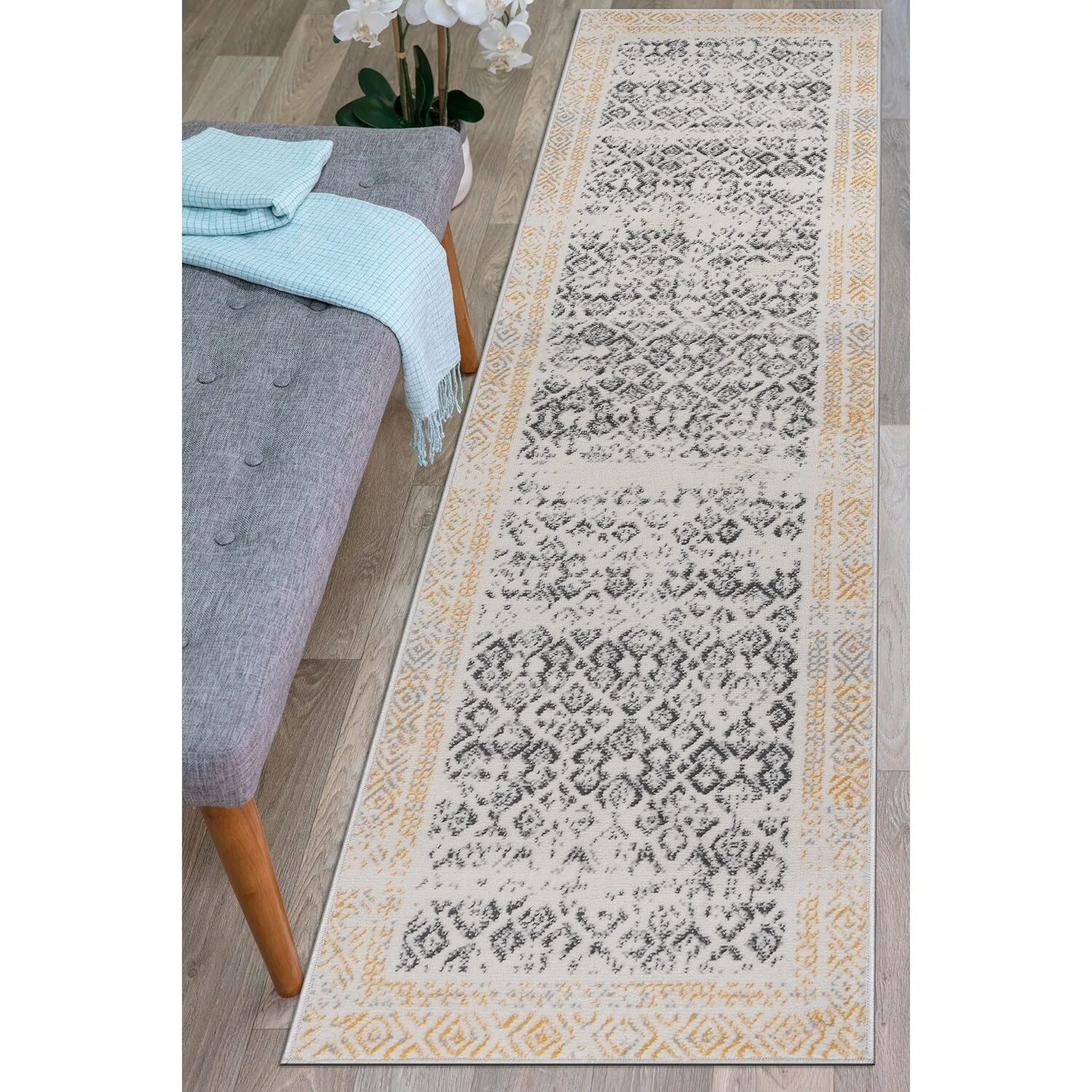 World Rug Gallery Distressed Bohemian Border Area Rug