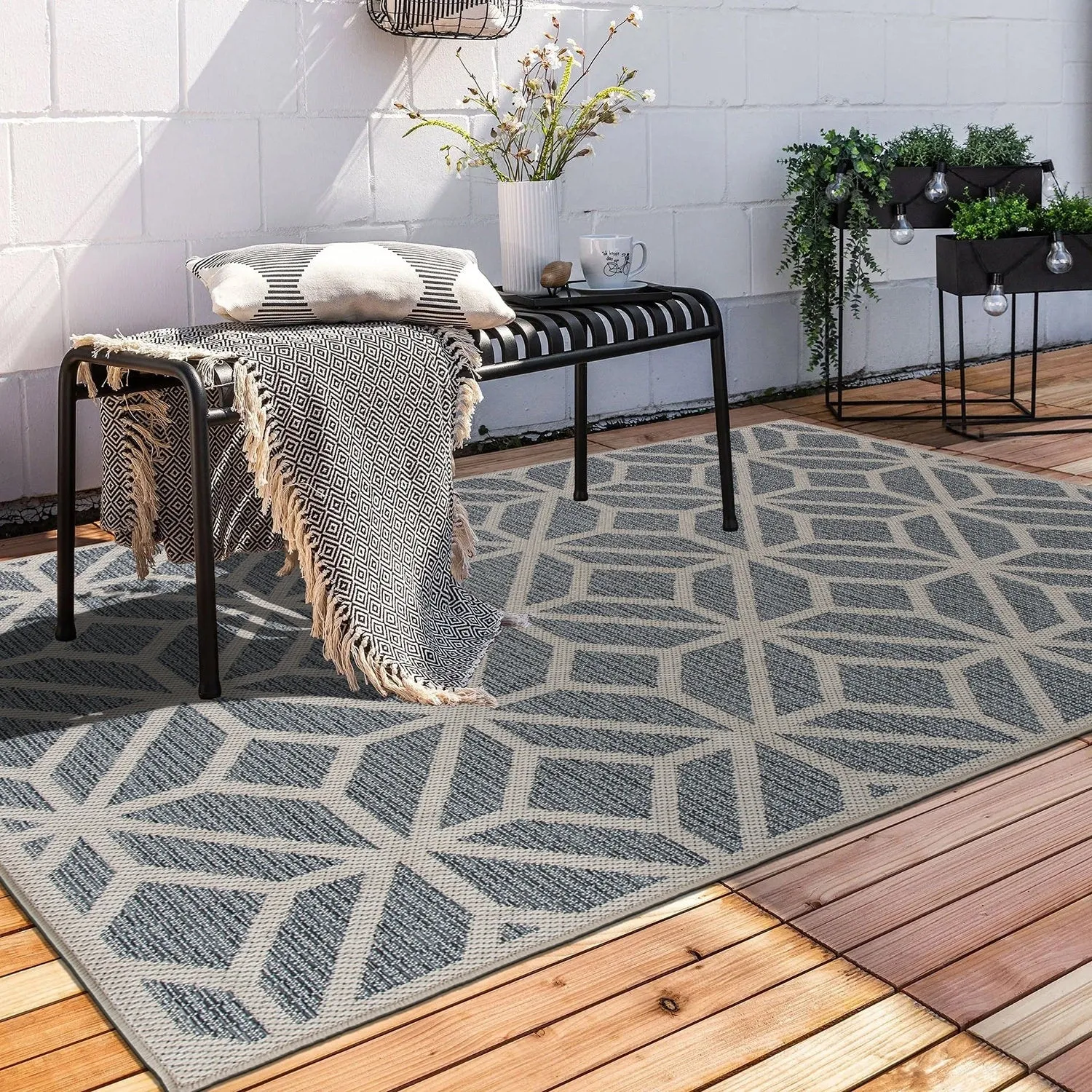 World Rug Gallery Modern Contemporary Geometric Indoor/Outdoor Area Rug