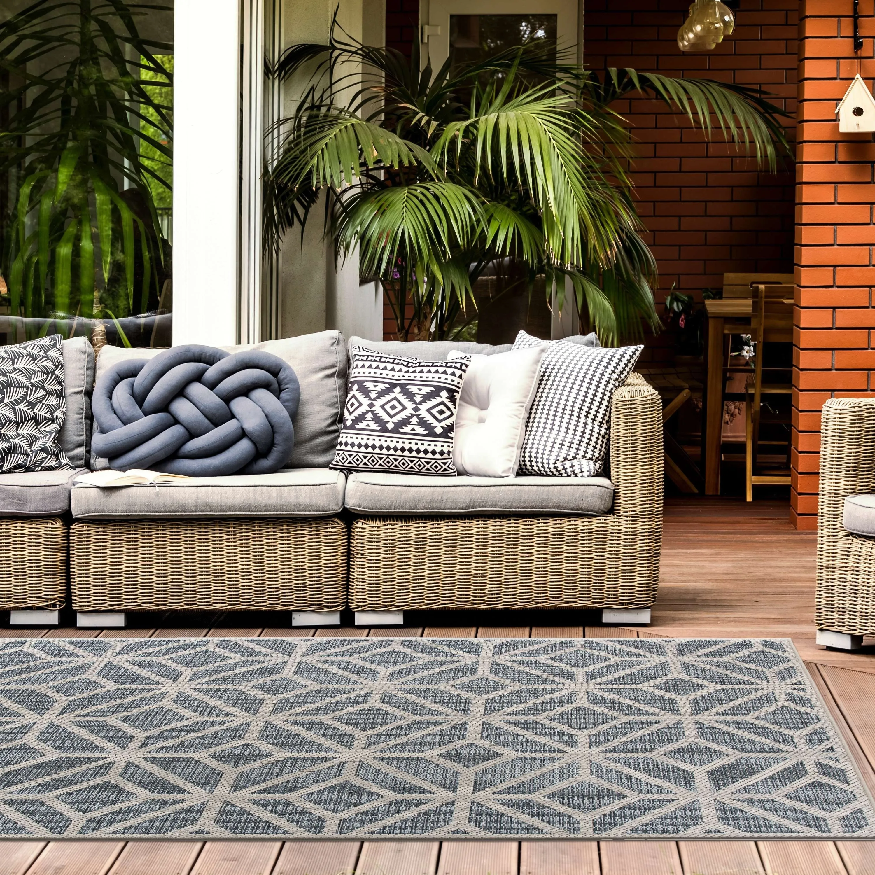 World Rug Gallery Modern Contemporary Geometric Indoor/Outdoor Area Rug