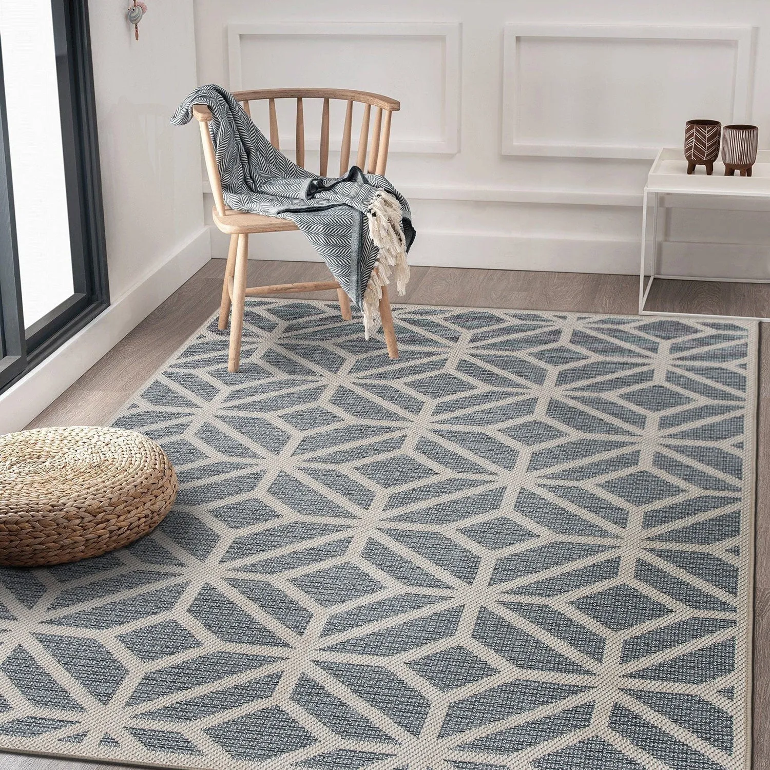 World Rug Gallery Modern Contemporary Geometric Indoor/Outdoor Area Rug