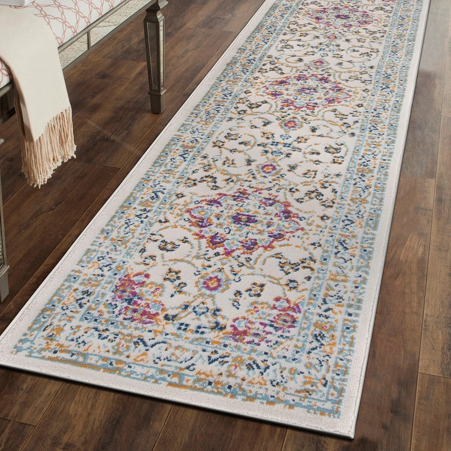 World Rug Gallery Traditional Distressed Oriental Rug