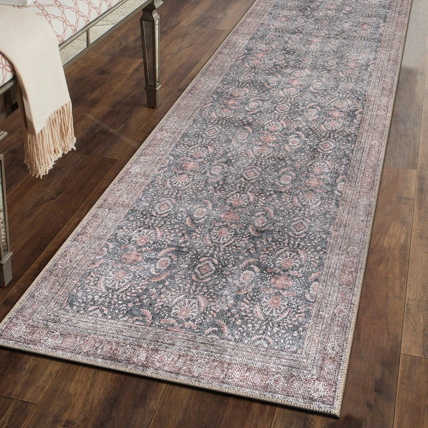 World Rug Gallery Vintage Inspired Machine Washable Non Slip Area Rug