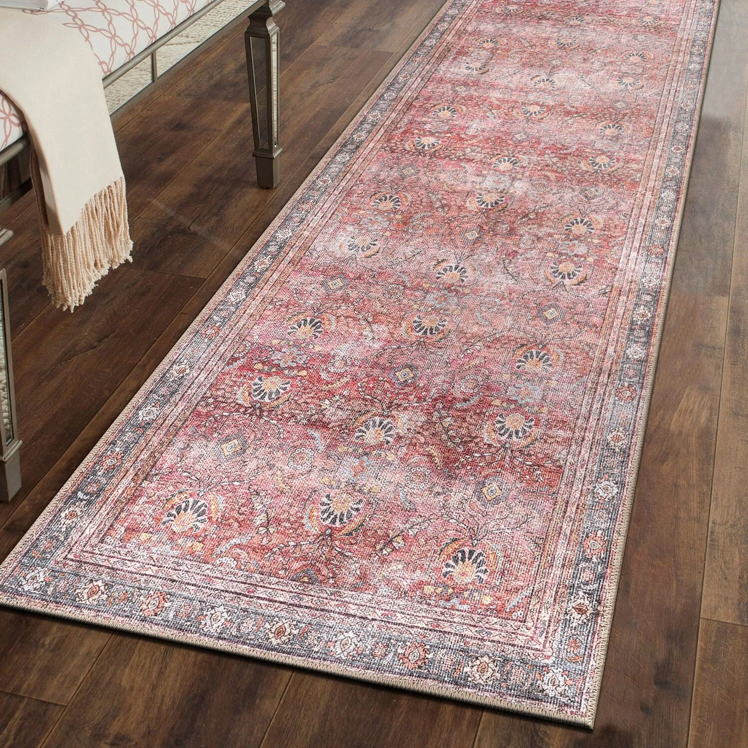 World Rug Gallery Vintage Inspired Machine Washable Non Slip Area Rug