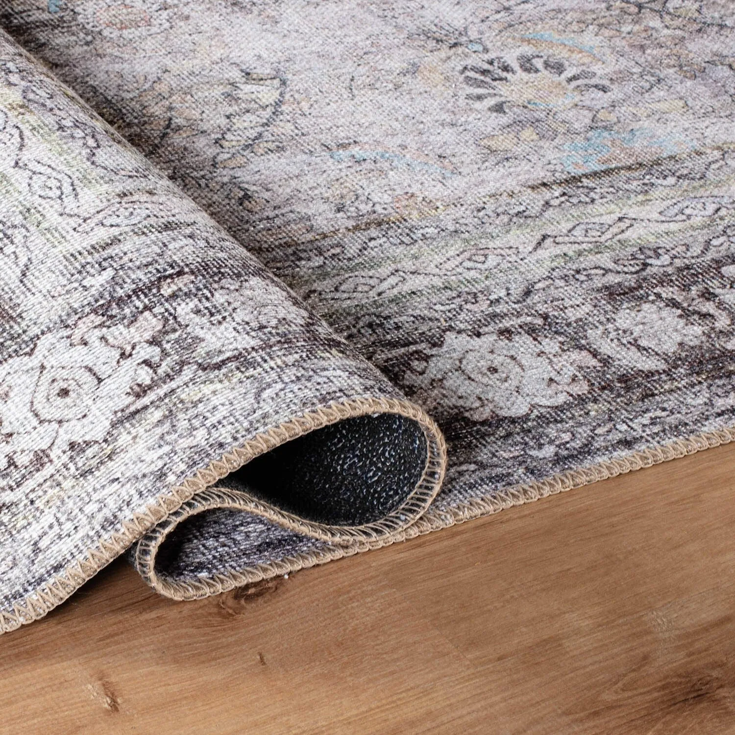 World Rug Gallery Vintage Inspired Machine Washable Non Slip Area Rug